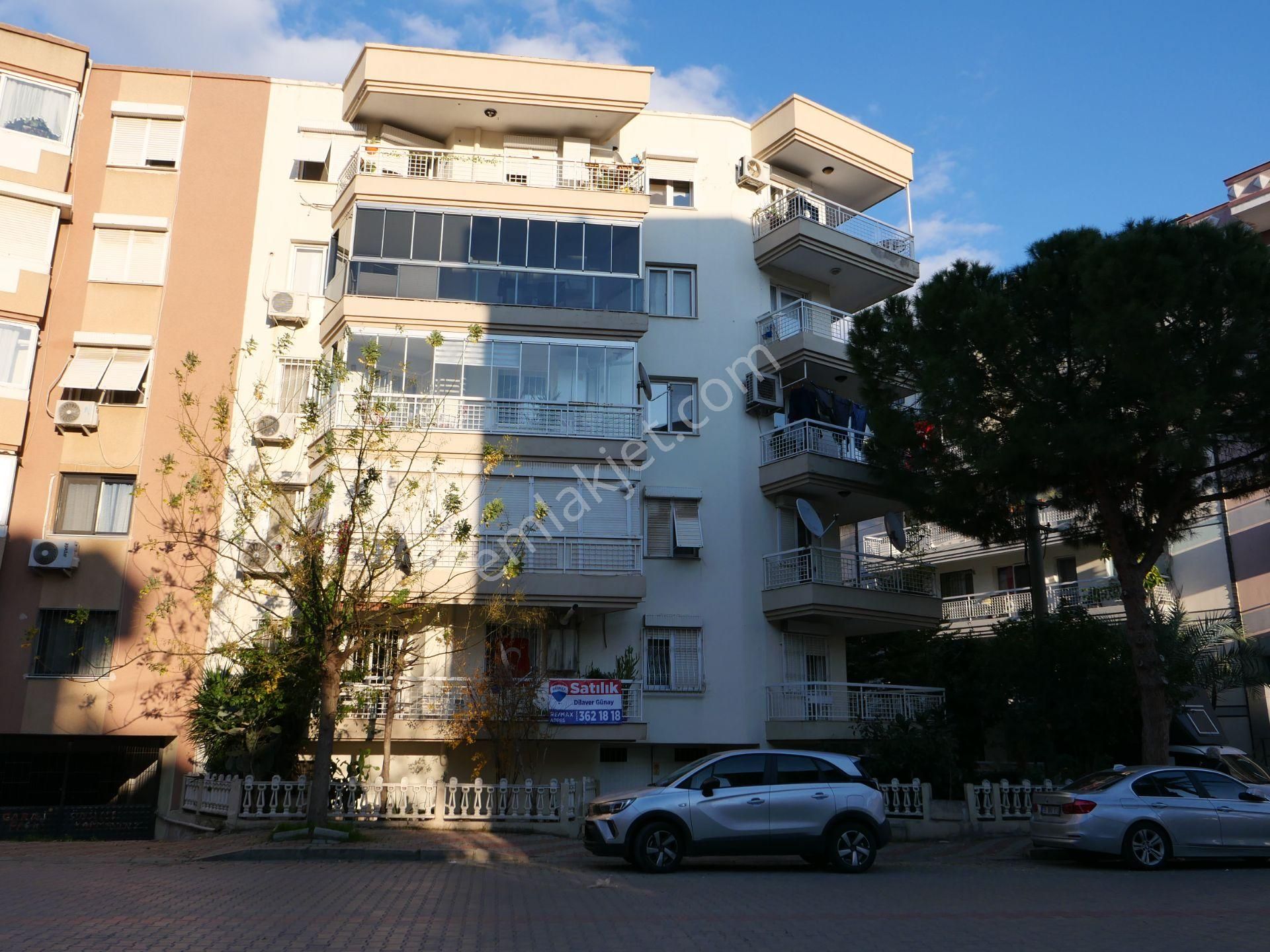 Karşıyaka Yalı Satılık Daire Karşıyaka Yalı Mahallesi Cadde Üzeri Satılık 3+1 Bakımlı Daire