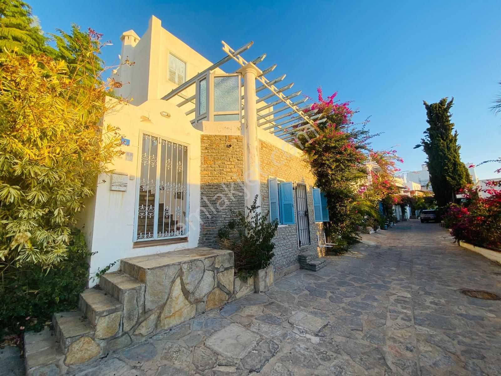 Bodrum Kumbahçe Satılık Villa Bodrum Kumbahçe 3 Ayrı Daireli Satılık Tam Müstakil Villa