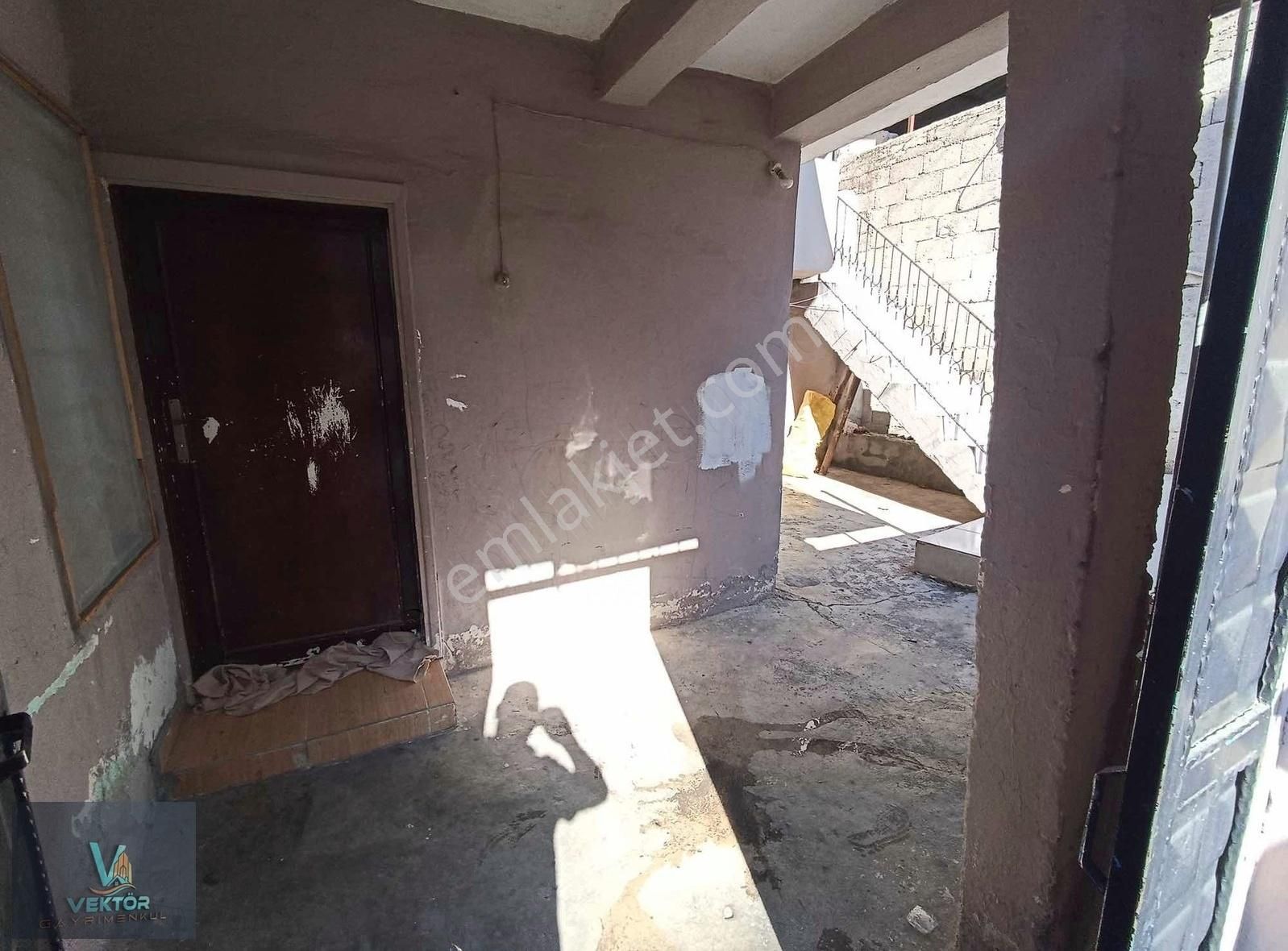 Yüregir Cumhuriyet Mah İki Katlı 2+1 Bagımsız Satılık Müstakil - Görsel 14