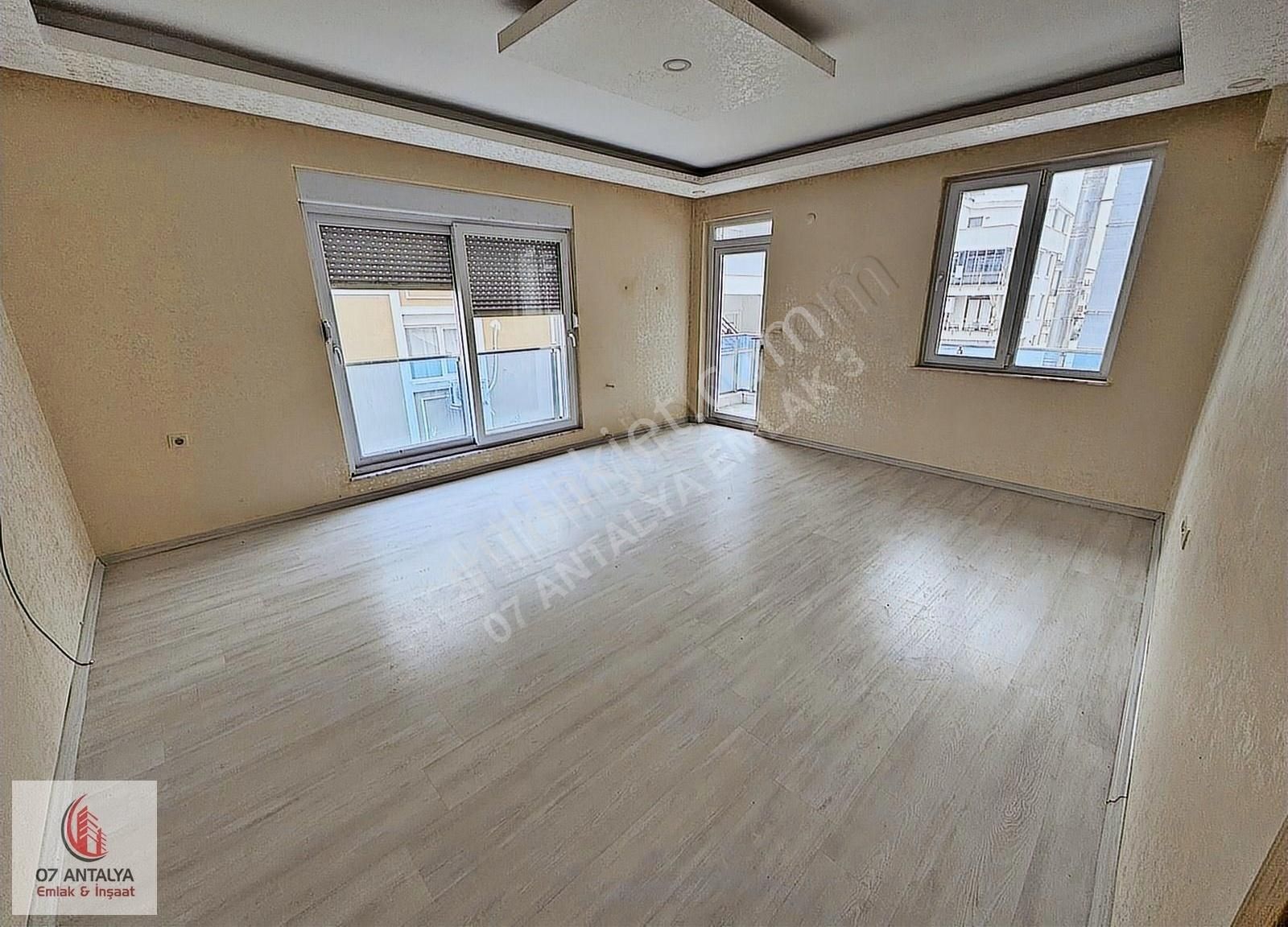 Kepez Sütçüler Kiralık Daire Sütçüler'de Yeşilırmak Caddesi Üzerinde Arka Cephe 2+1 Daire