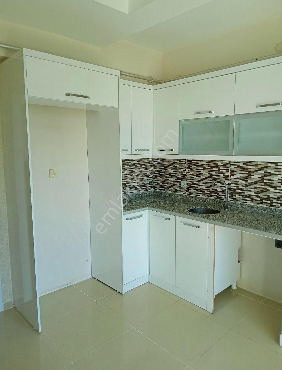 Bağlar Bağcılar Kiralık Daire Welat Gayrimenkul Kiralık Deniz Kente 2+1 Net 90 M2 Kare !!!