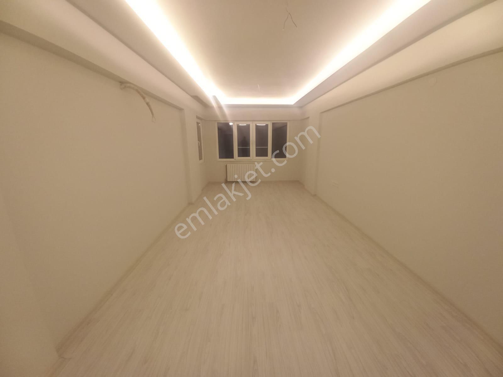 Nazilli Yıldıztepe Satılık Daire Safir Gayrimenkulden Satılık Yıldıztepe Mah 4+1 190 M2 Daire