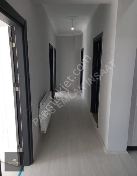 Kars Merkez Yenişehir Kiralık Daire Yenişehir'de Buz Pisti Karşısı Ultra Lüks Arakat Güneybatı 3+1