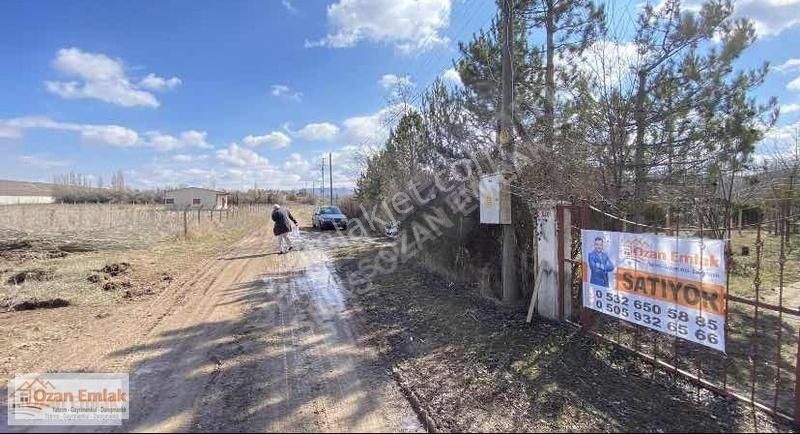 Sivas Merkez Esenyurt Satılık Villa İmarlı Sivas Ozan Emlak'tan Esenyurt'ta Satılık 1400 M² Villa Arsası