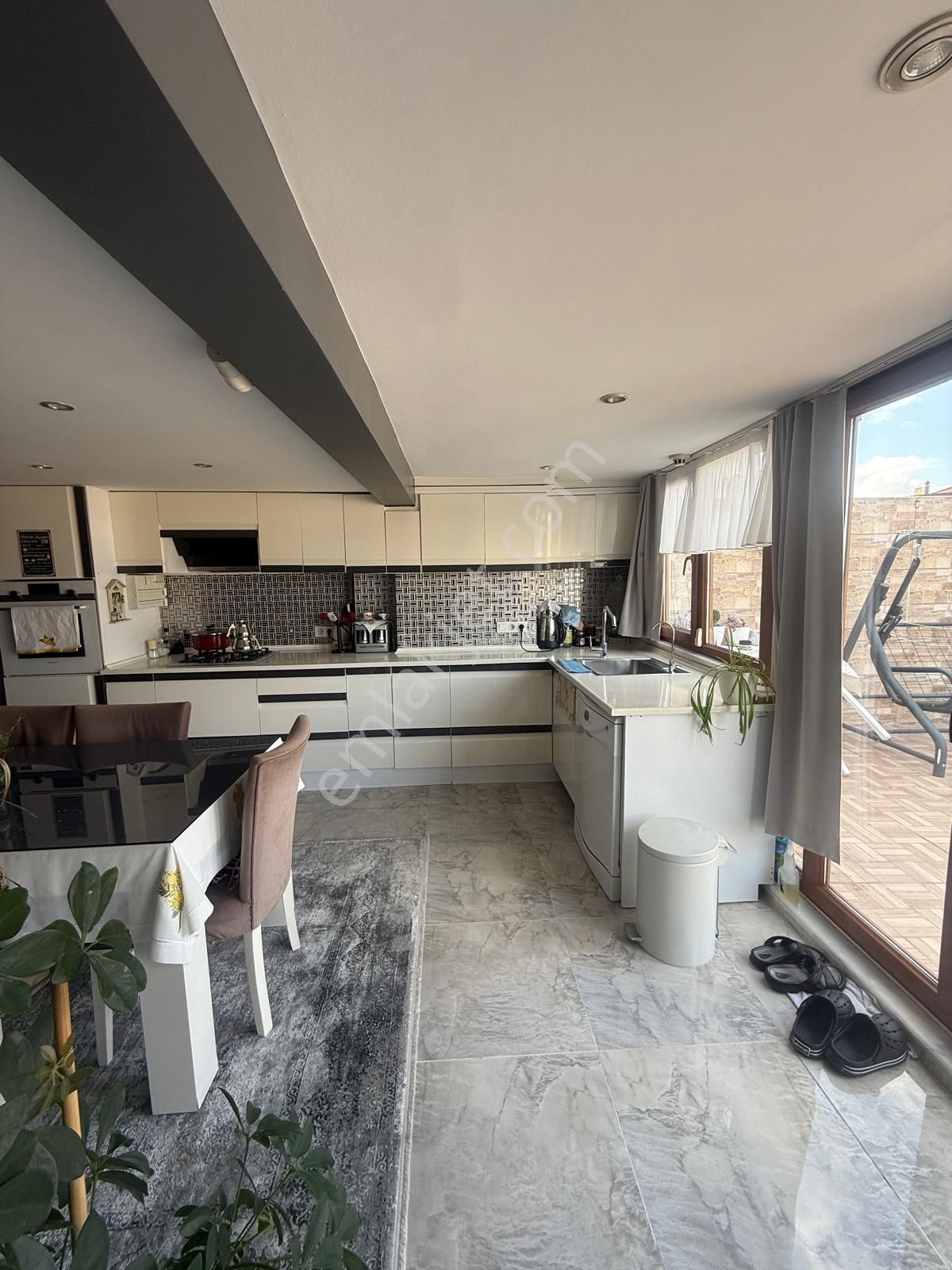 Üsküdar Aziz Mahmutta 220m2 3+2 Boğaz Manzaralı Satılık Dubleks - Görsel 11
