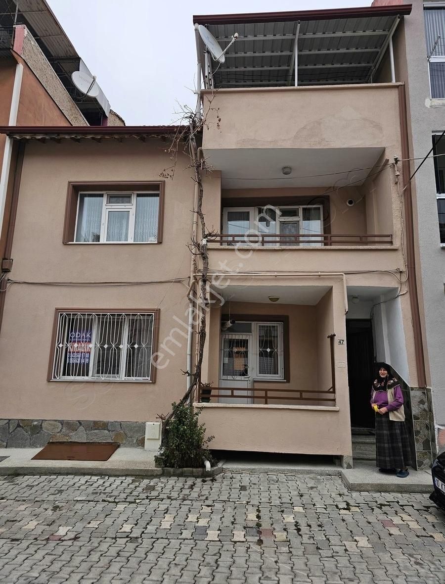 Kütahya Merkez Yunusemre Kiralık Daire Odak' Tan Yunus Emre Mahallesinde Kiralık 2+1 Daire