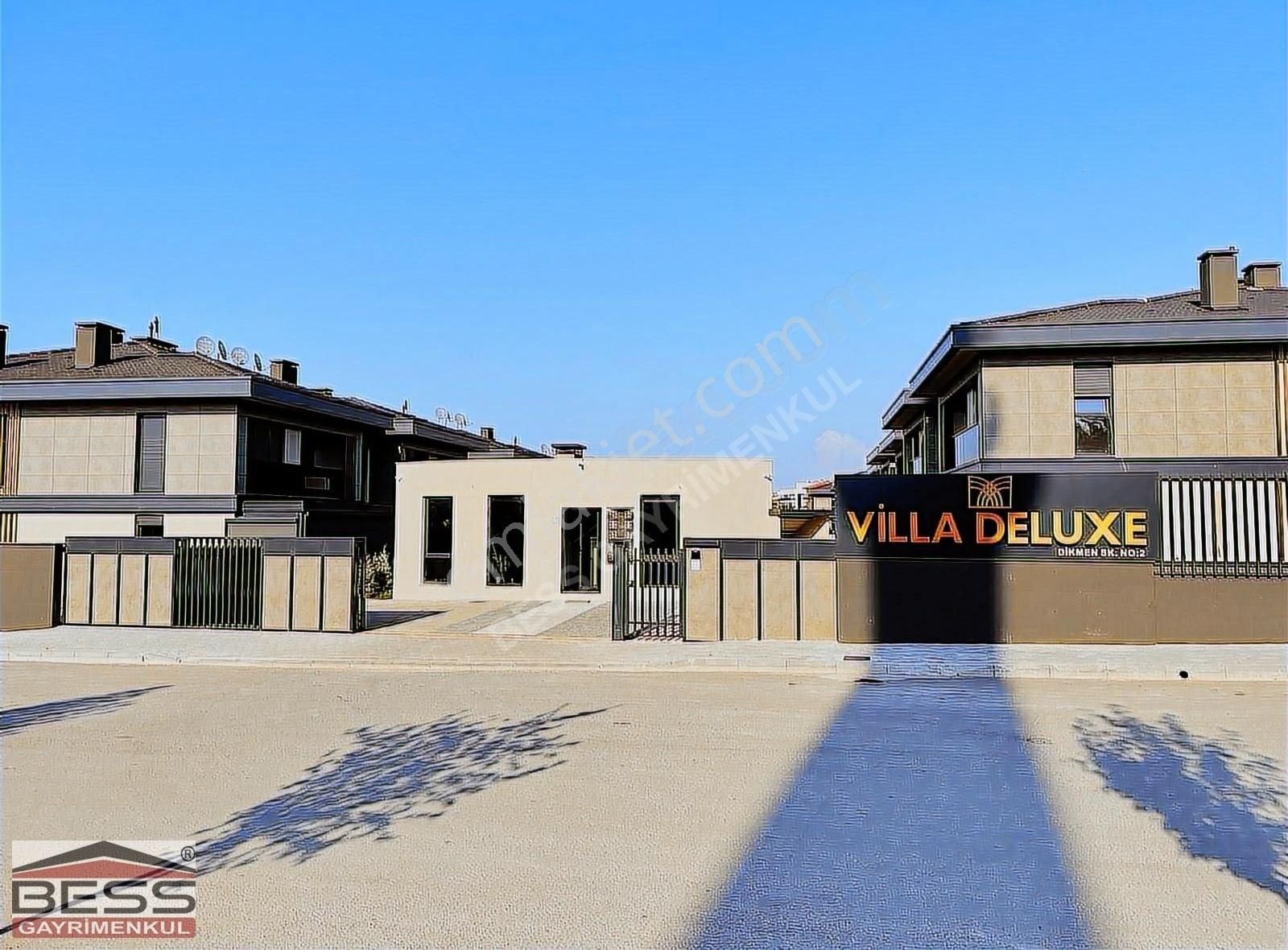 Tepebaşı Batıkent Satılık Villa Bess'den Batıkent'te Villa Deluxe'te 5+1 Satılık Lüks Villa