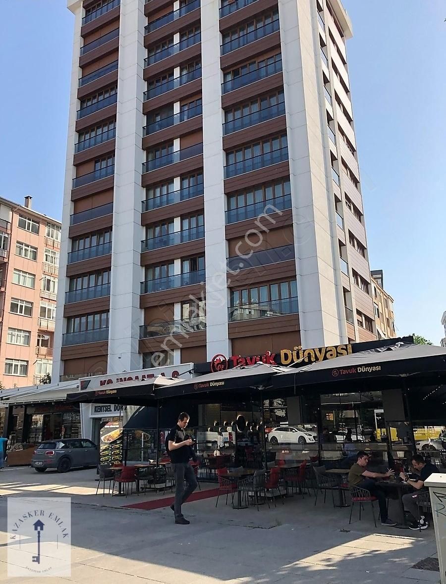 Kadıköy 19 Mayıs Satılık Dükkan & Mağaza Kazasker Işıklarda Yeni Binada Kaçırılmaz Dükkan.