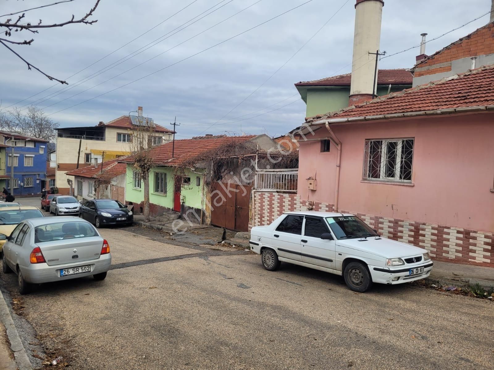 Odunpazarı Huzur Satılık Konut İmarlı Şahintepesi'nden Huzur Mh.kentsel Dönüşüme Girmiş Ada Üzerinde Satılık Müstakil Ev