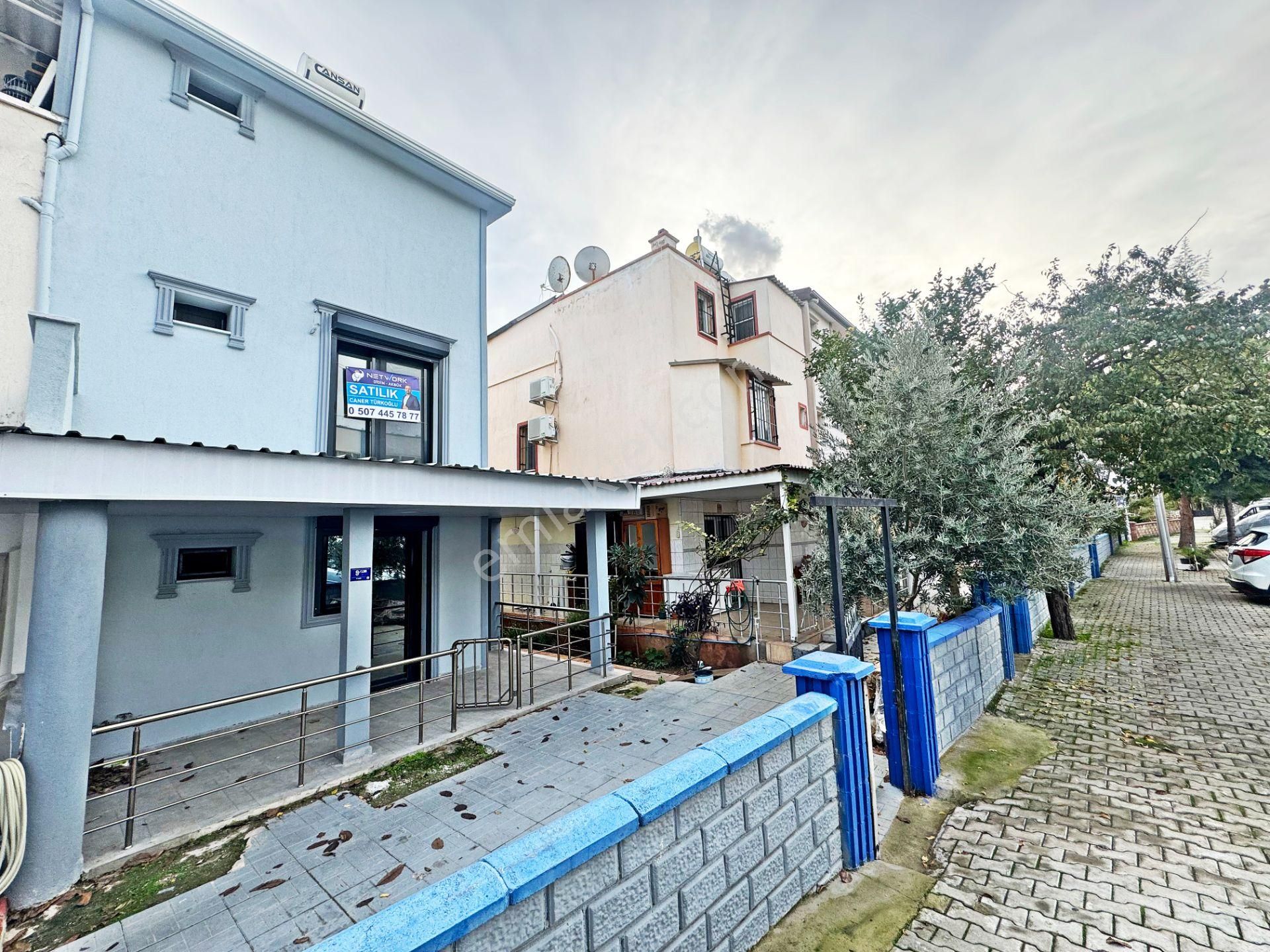 Didim Çamlık Satılık Villa Didim Çamlıkta Aytepe Sitesinde 4+1 Satılık Tripleks Villa