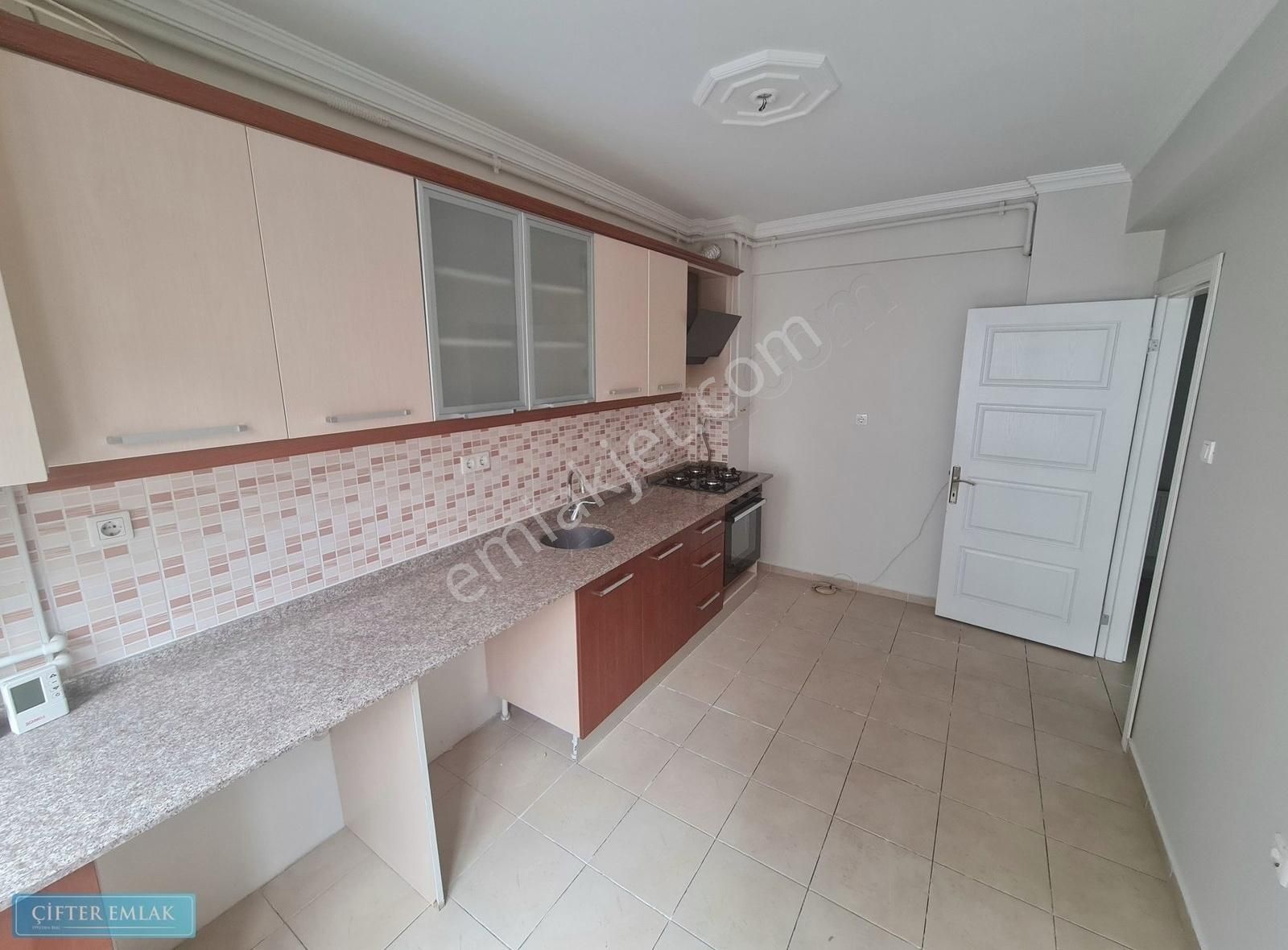 Odunpazarı Kırmızıtoprak Kiralık Daire Ali Çifter' Den Kırmızıtoprak Mah. Kiralık 2+1 Kombili Daire