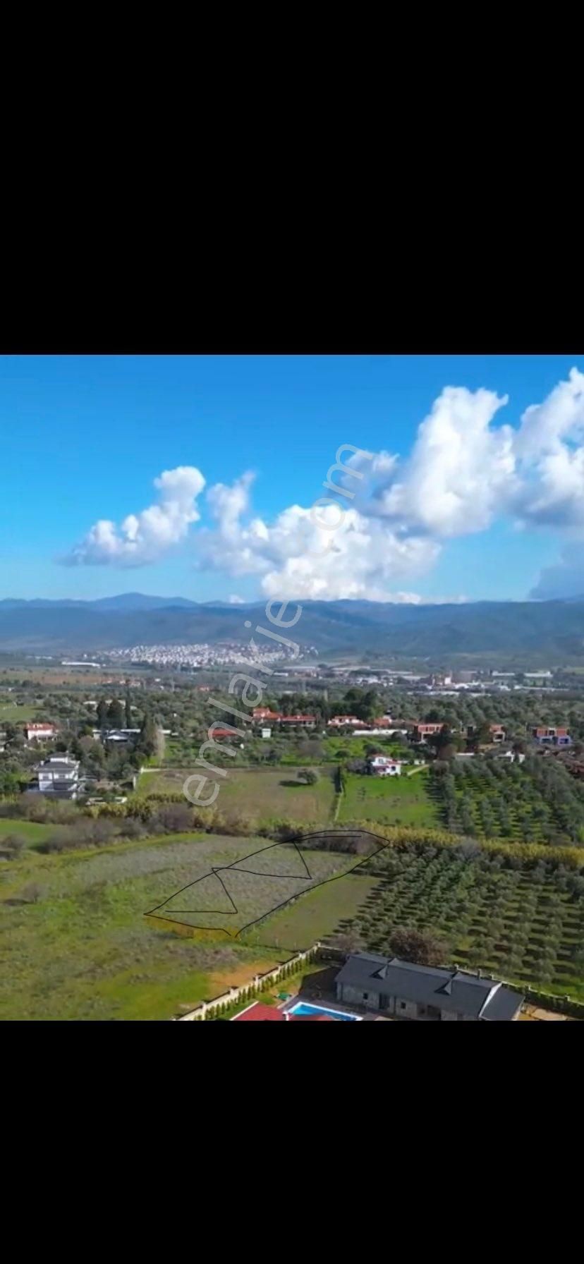 Urla Bademler Satılık Villa İmarlı Urla Bademler Köyünde İmarlı Arsa