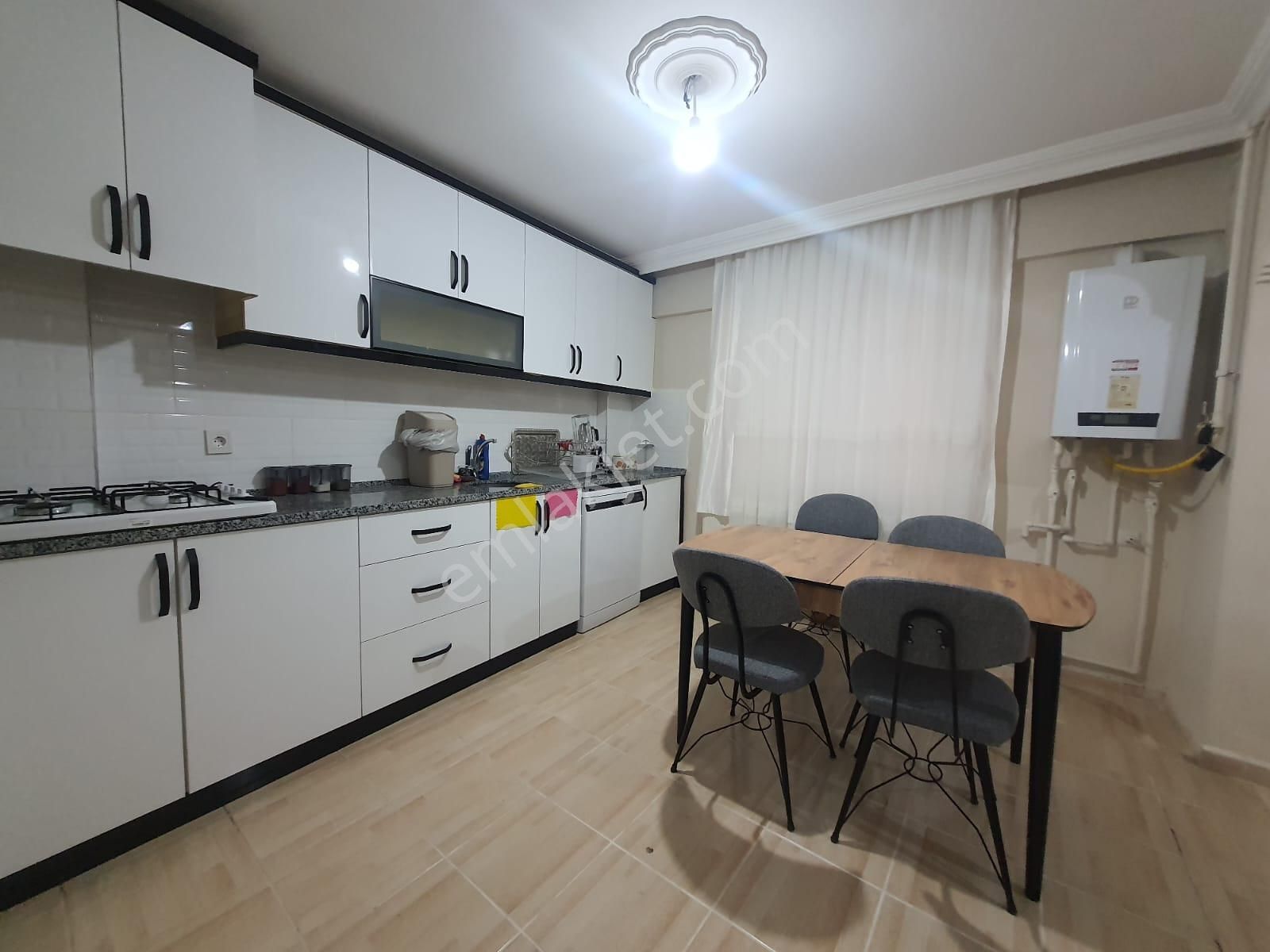 Yunusemre Kaynak Satılık Daire Kaynak Mahallesi (satılık) 4+1 1650m2 5 Katlının Zemin Dubleksi Açık Mutfaklı Petek Kombili