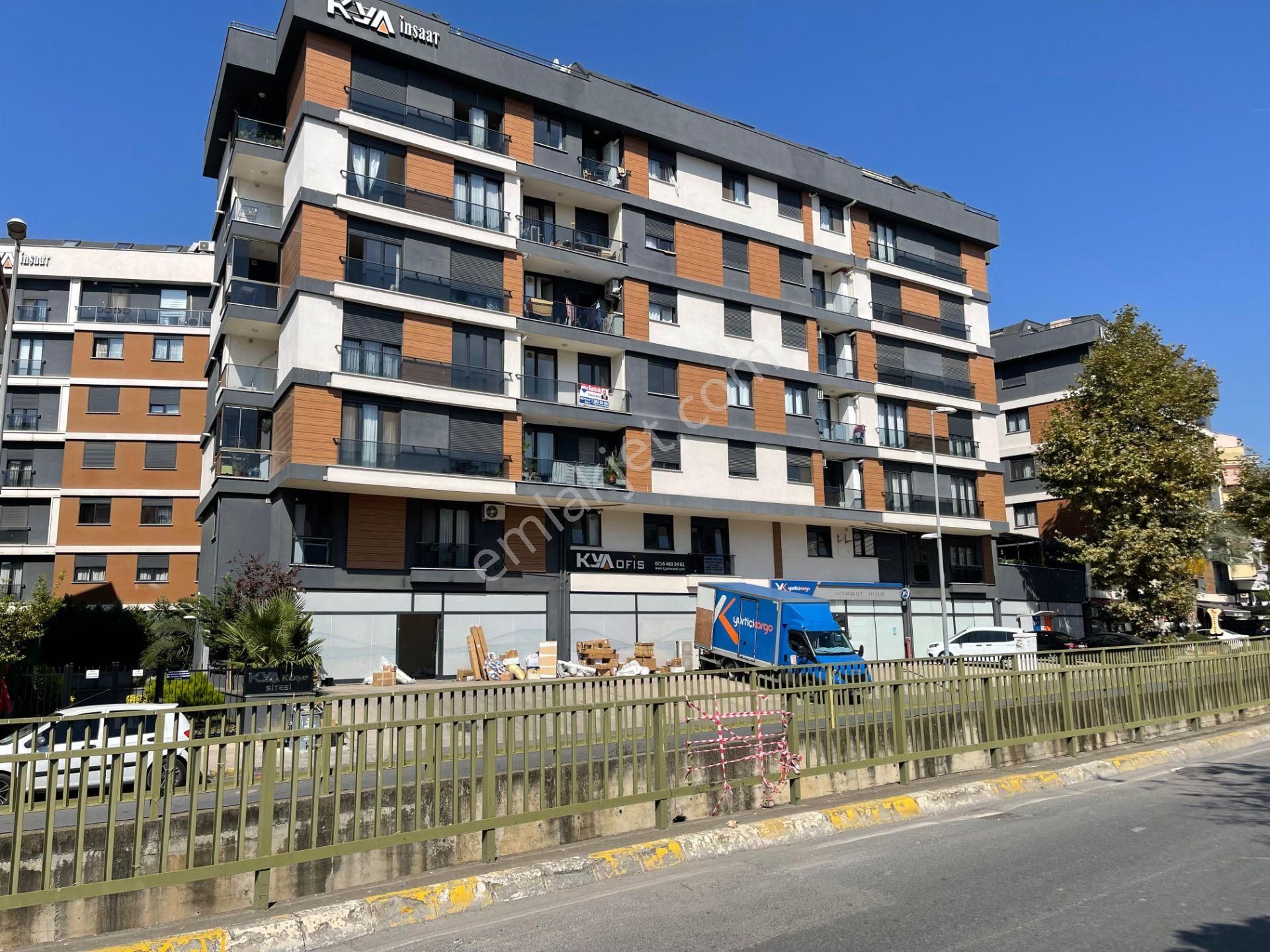 Pendik Bahçelievler Satılık Daire 1+1 Pendik, Marmaray, Metro, İdo, E-5 Merkezi Konumda.