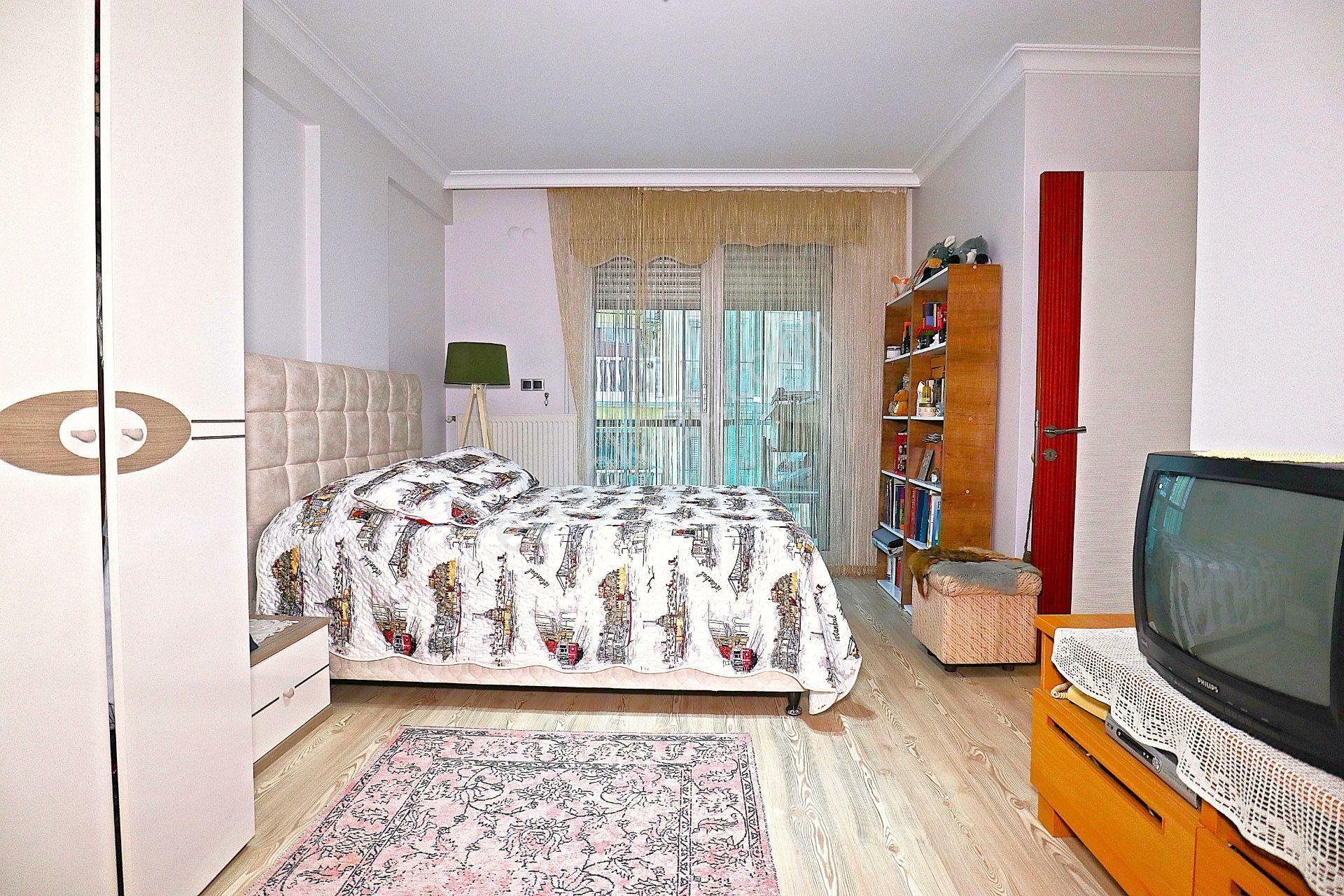 Acil Satılık 10 Yaşında Asansörlü,otoparklı Arakat Köşe Daire - Görsel 23