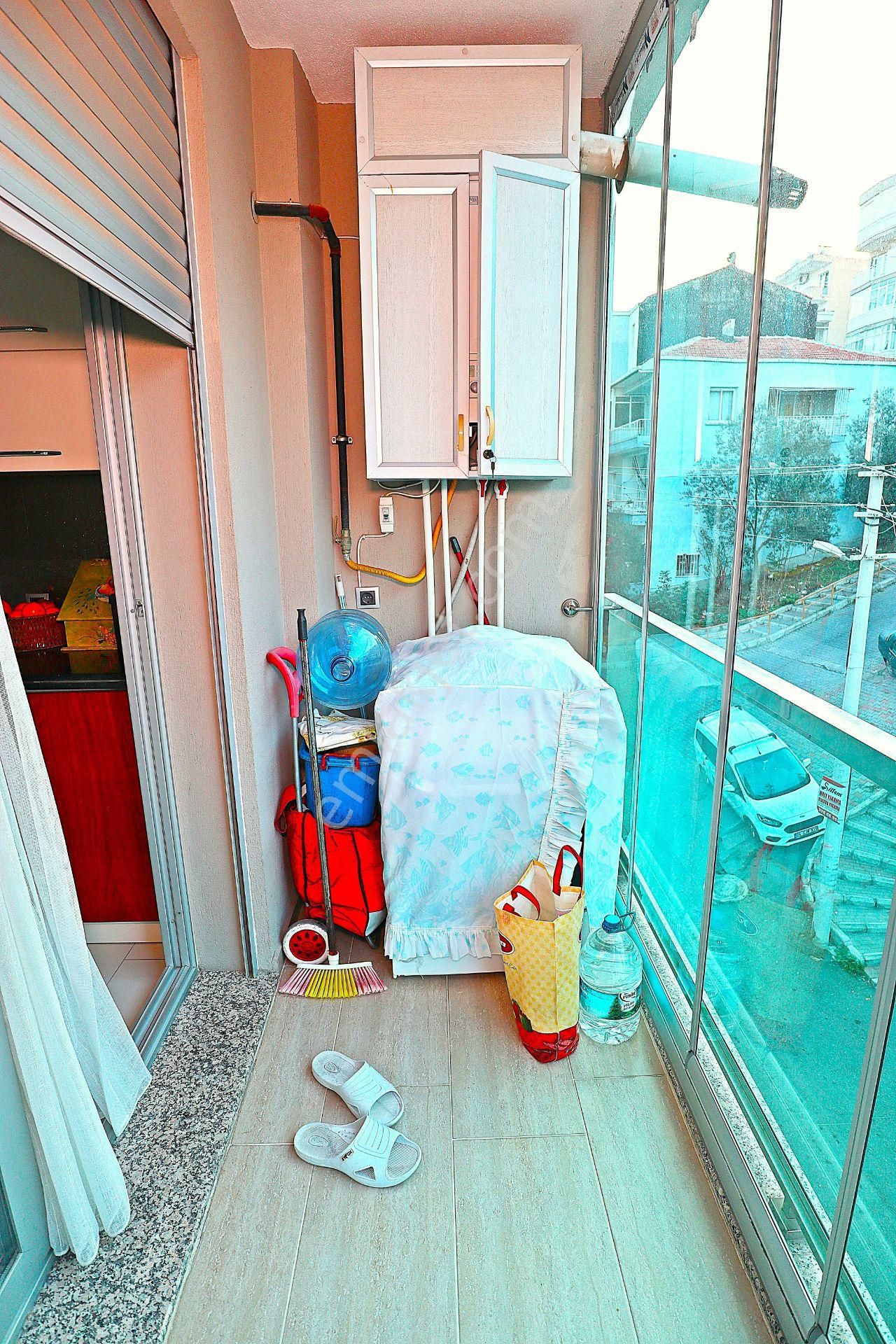 Acil Satılık 10 Yaşında Asansörlü,otoparklı Arakat Köşe Daire - Görsel 13