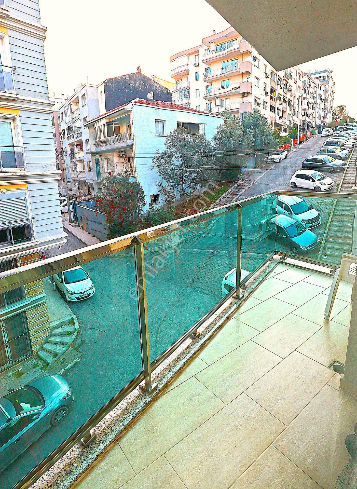 Acil Satılık 10 Yaşında Asansörlü,otoparklı Arakat Köşe Daire - Görsel 7