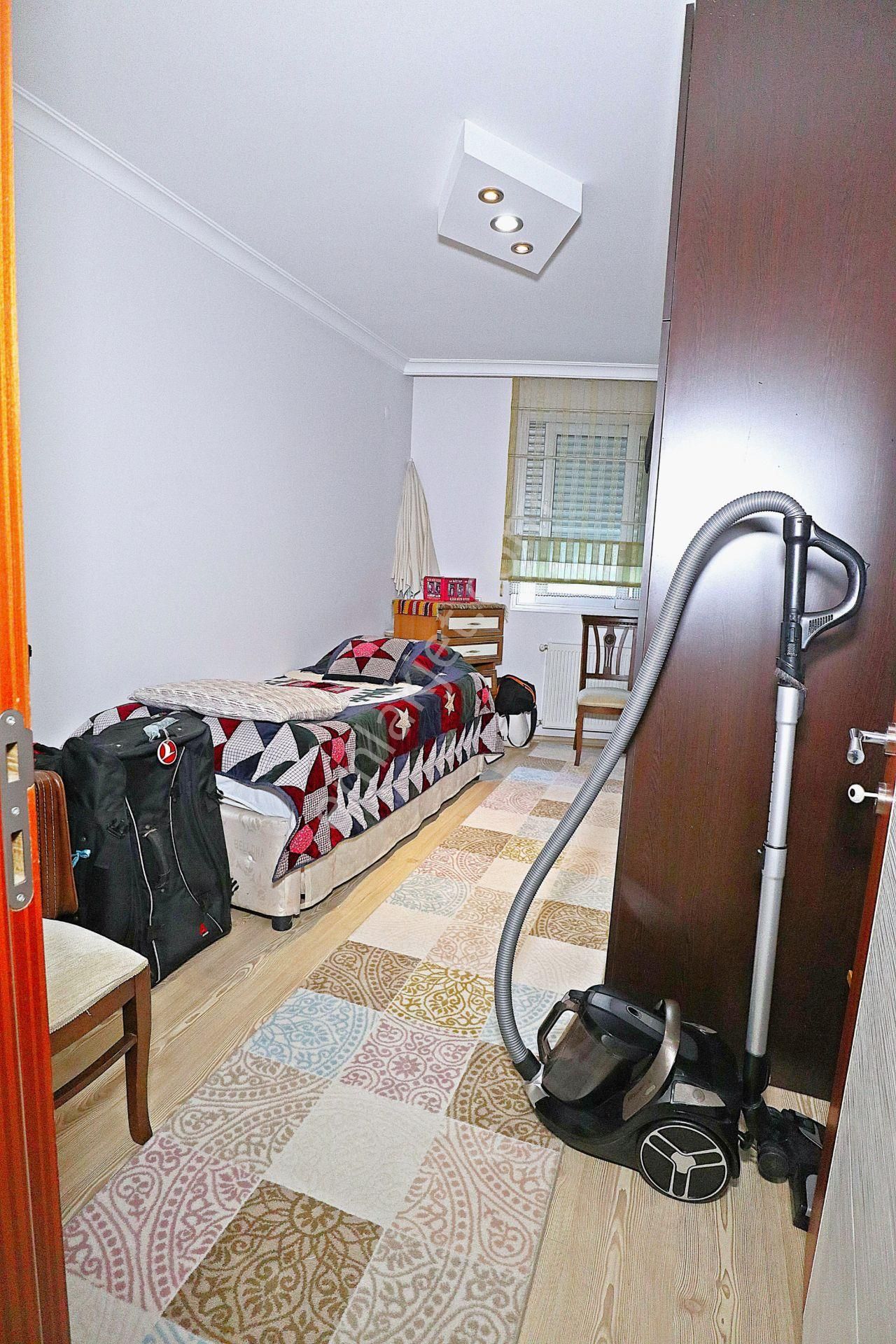 Acil Satılık 10 Yaşında Asansörlü,otoparklı Arakat Köşe Daire - Görsel 30