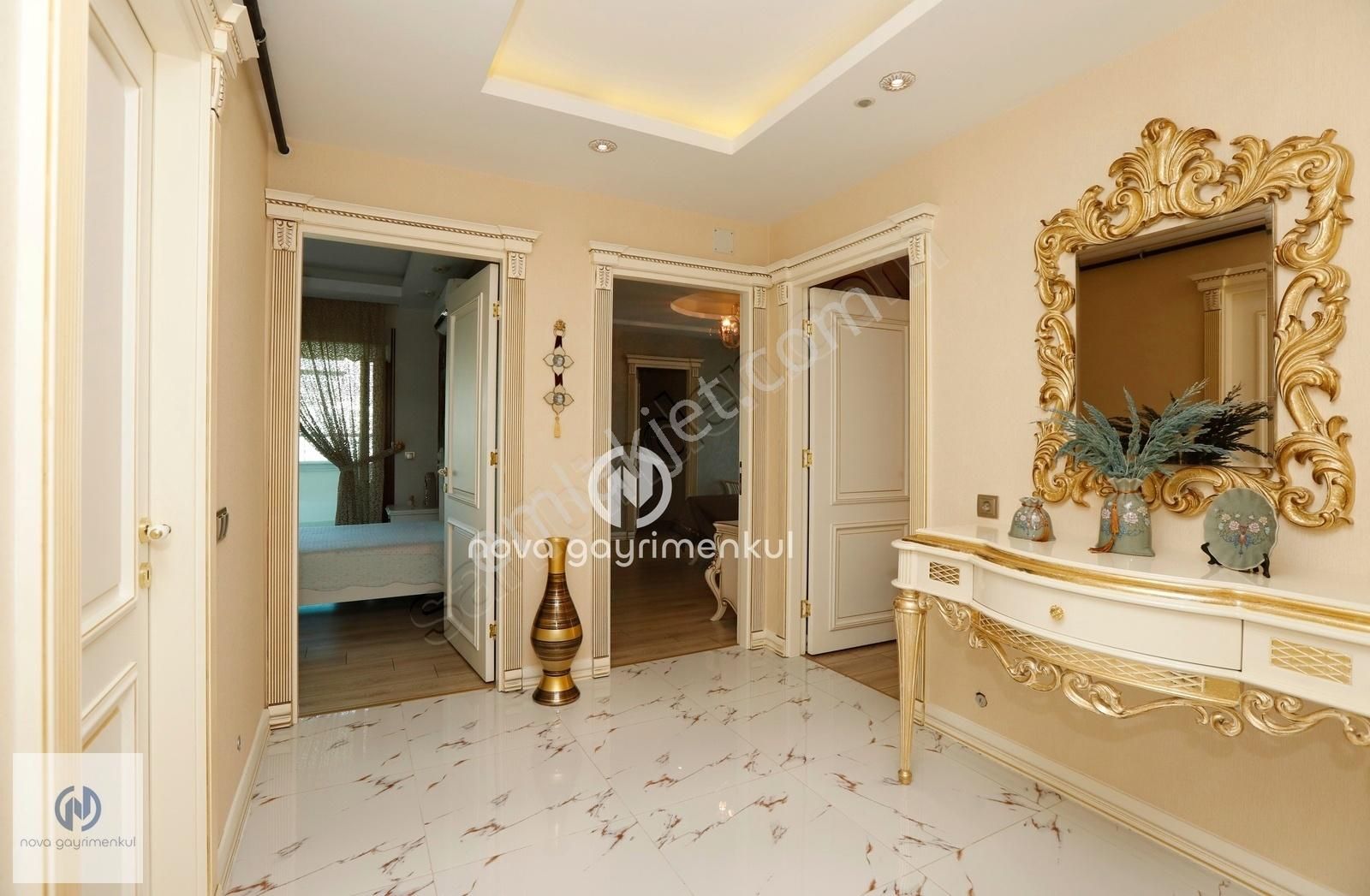 **nova** Çiftlikköy'de Süper Lüks Geniş Eşyalı Satılık 4+1 Daire - Görsel 9