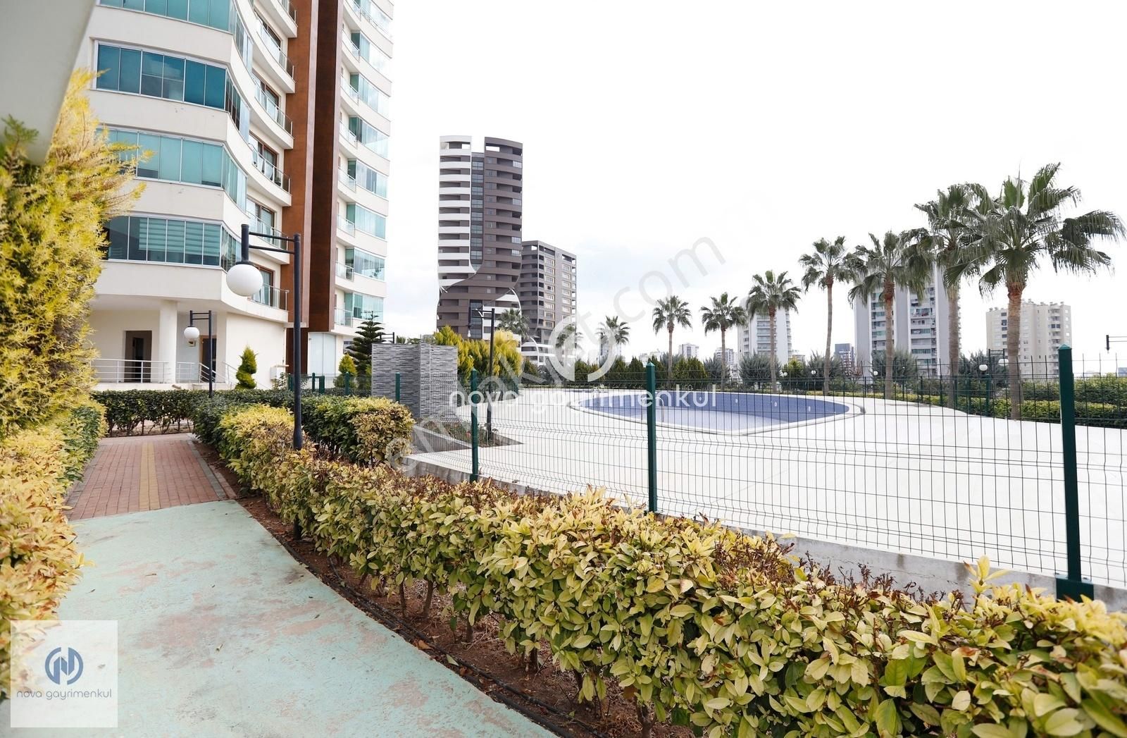 **nova** Çiftlikköy'de Süper Lüks Geniş Eşyalı Satılık 4+1 Daire - Görsel 26