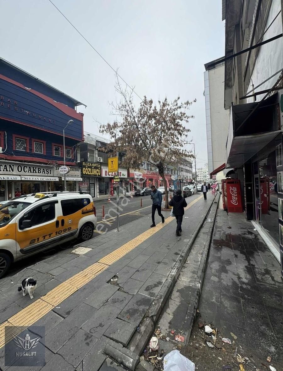 Diyarbakır Yenişehir Satılık Bina Hugalift Gayrımenkul'den Acill Satılık Eski Dünya Doğum