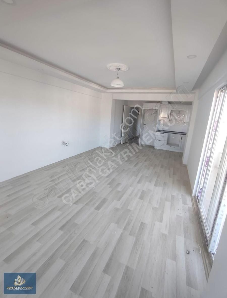 Seydikemer Cumhuriyet Satılık Daire Seydikemer Cumhuriyet Mahallesinde 3+1 160 M2 Daire