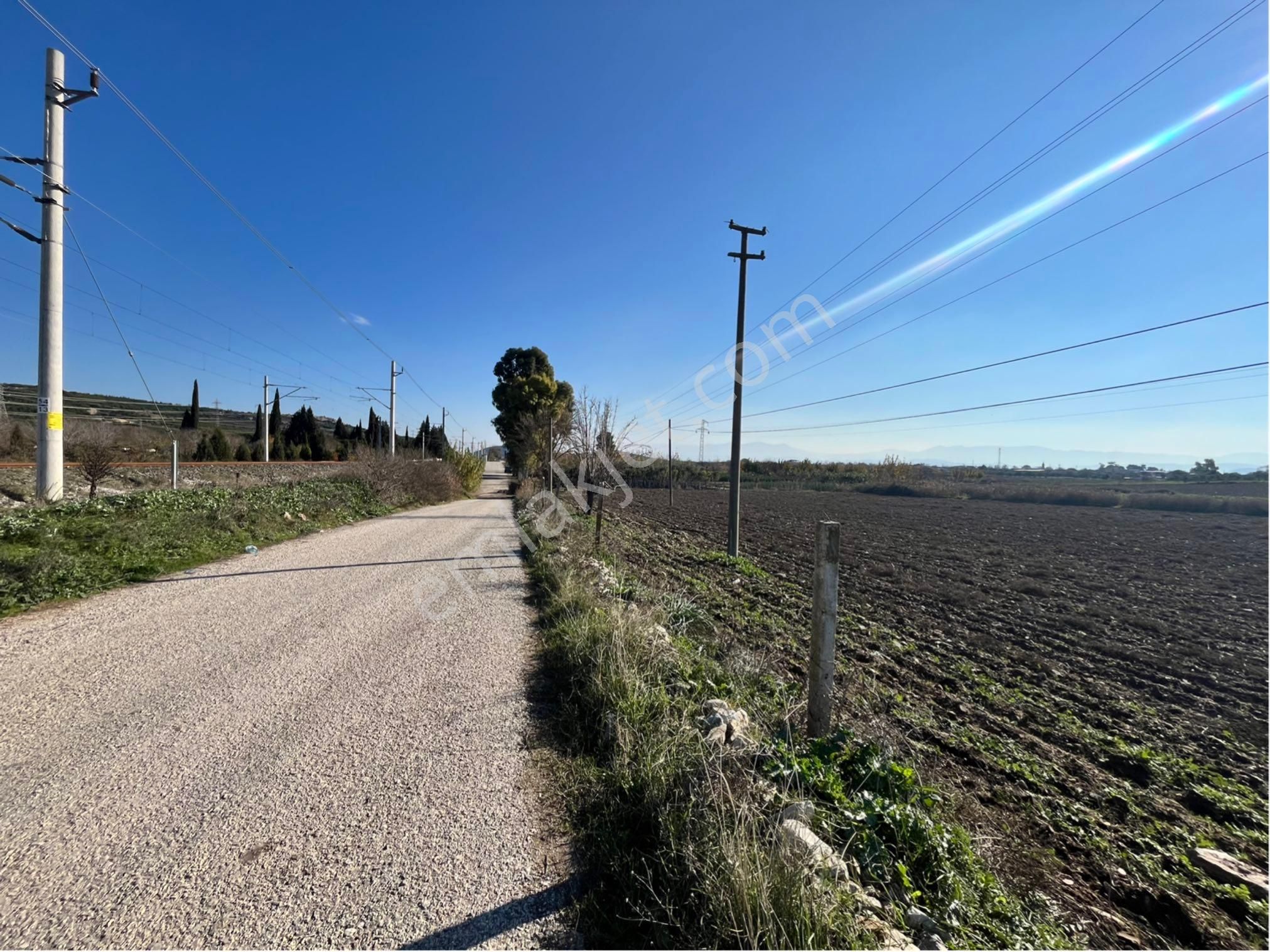 Torbalı Arslanlar Satılık Tarla Yol Cepheli Yatırımlık Arazi