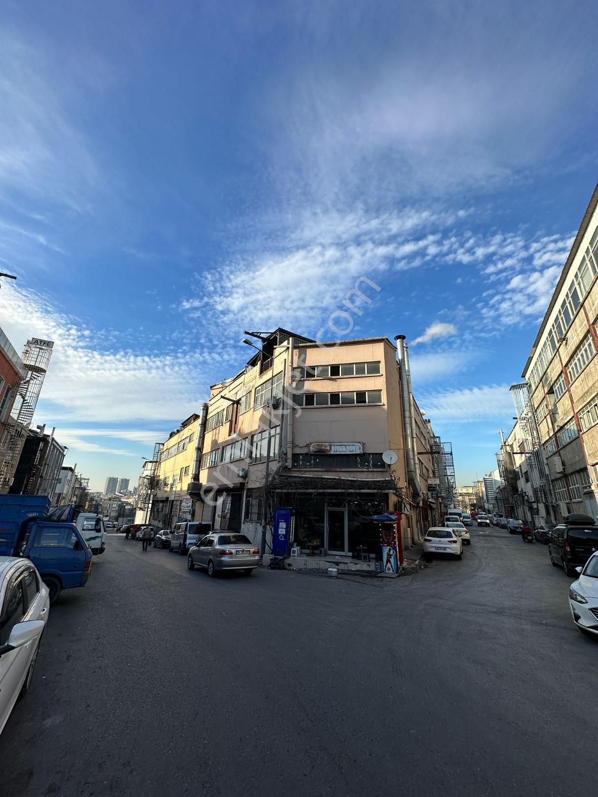 Bölge Uzmanı Epa Emre Koç'tan Her İşe Uygun 1296 M2 3 Kat - Görsel 4