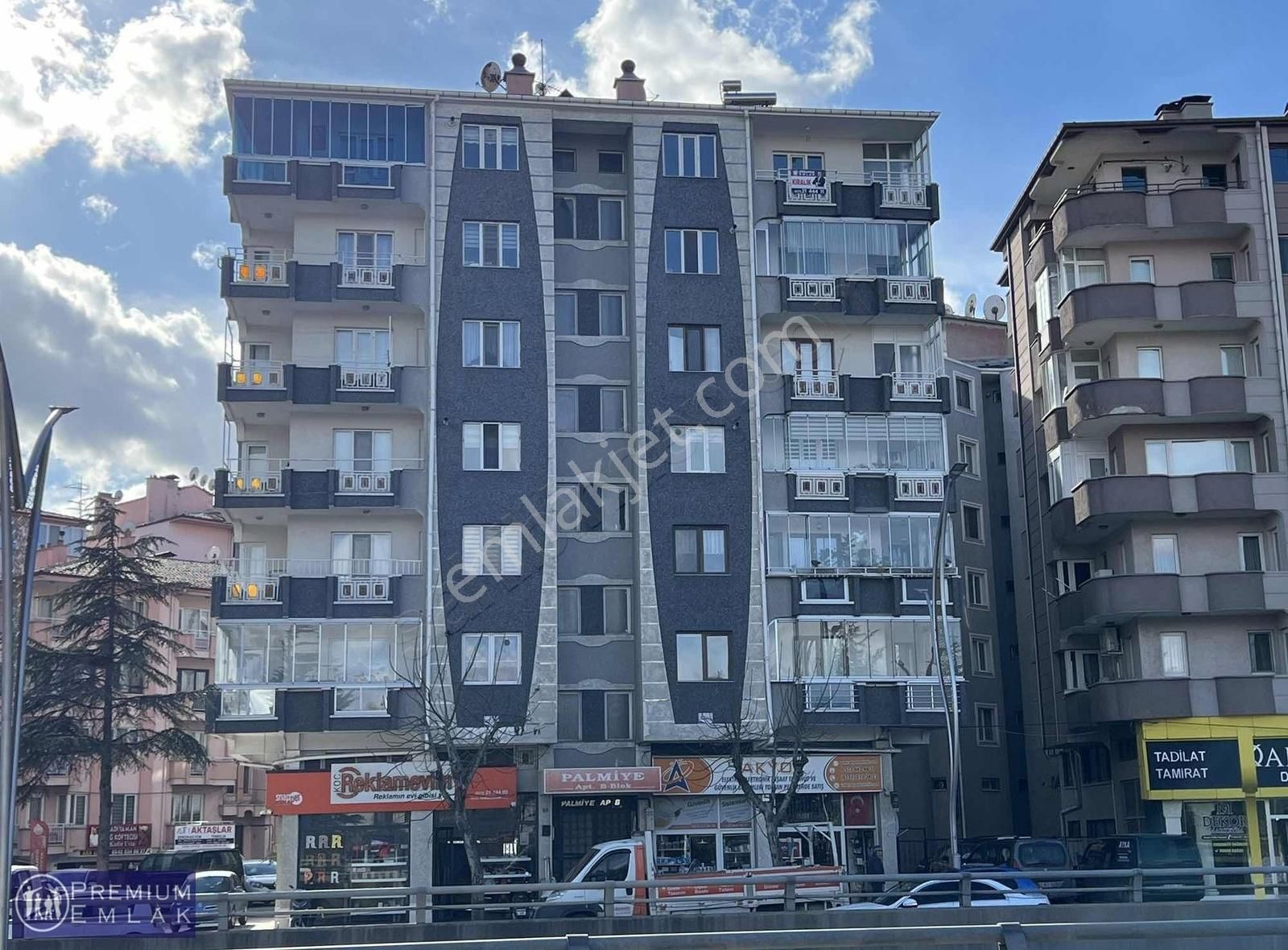 Afyonkarahisar Merkez Dumlupınar Kiralık Daire Premıum'da Atatürk Cad Dumlupınar Mah. Afjetli 3+1 Kiralık Daire