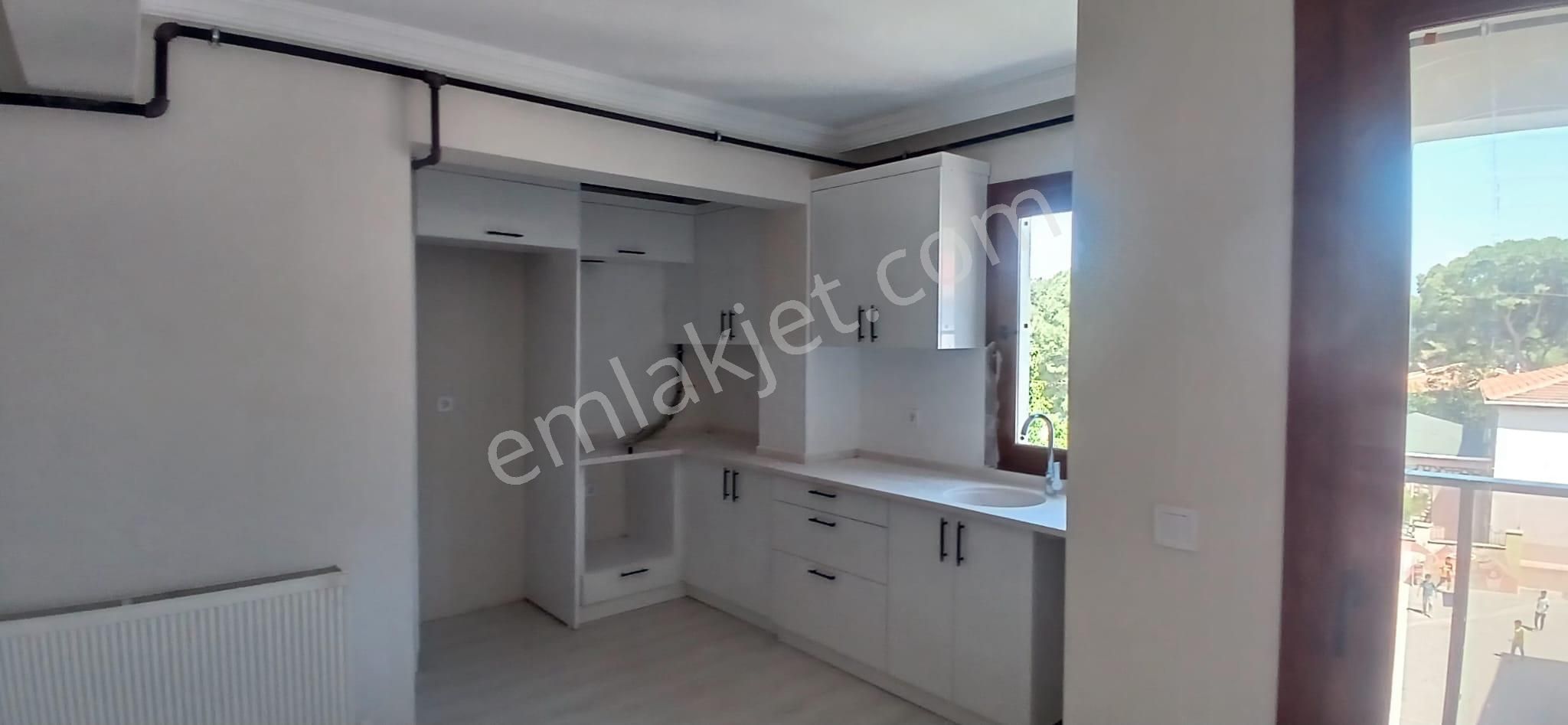 Kemalpaşa Atatürk Satılık Daire Kemalpaşa Atatürk Satılık 2+1 72 M2 Daire