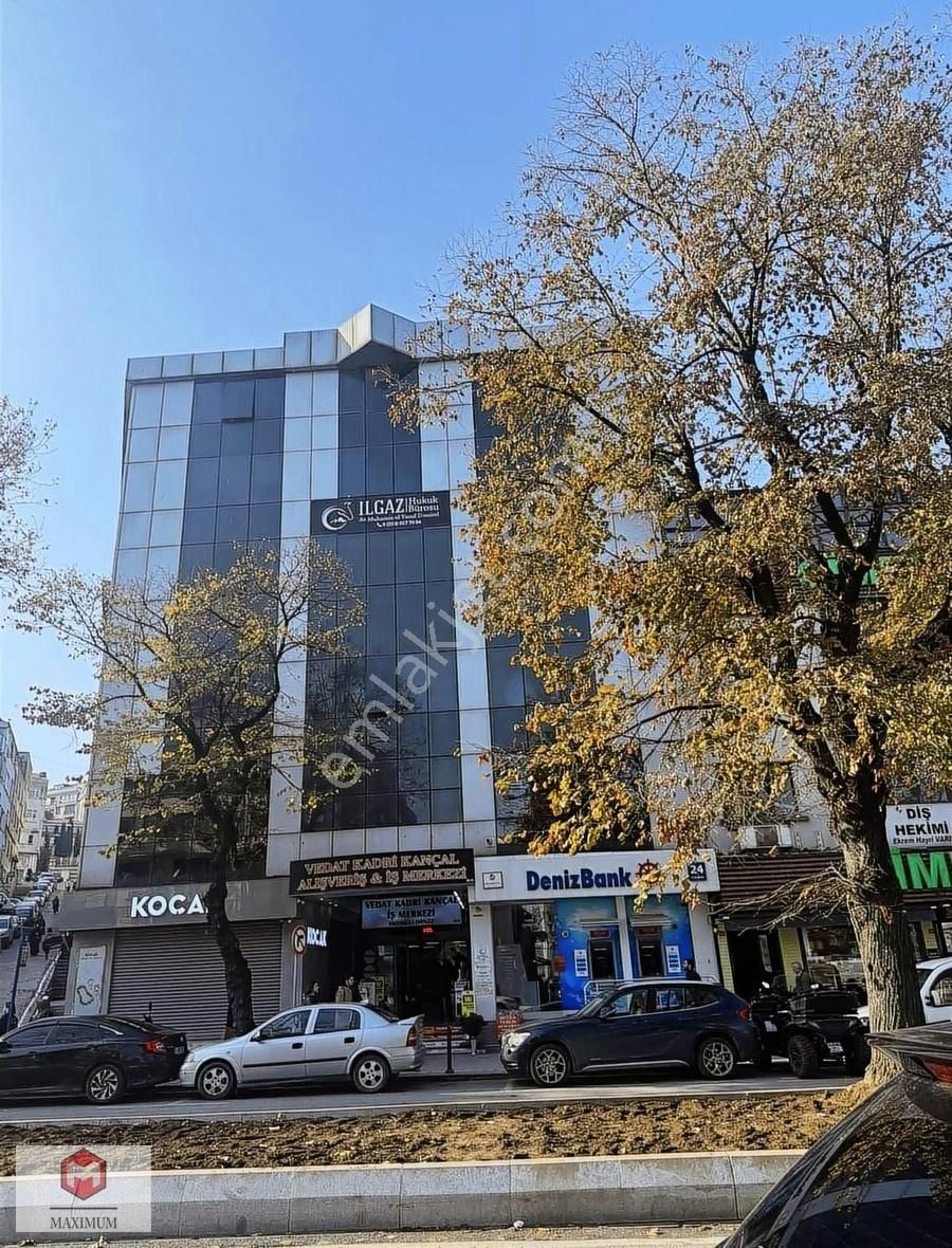 Üsküdar Aziz Mahmut Hüdayi Kiralık Ofis Üsküdarda İş Merkezinde 60m2 Kiralık Ofis