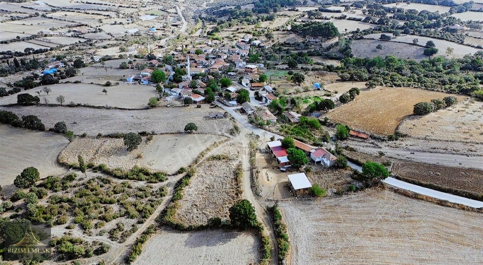 Bayramiç Bezirganlar Köyü Satılık Konut İmarlı Bayramiç Bezirganlar Köyünde Yola Cephe %80 İmarlı Fırsatt Arsa