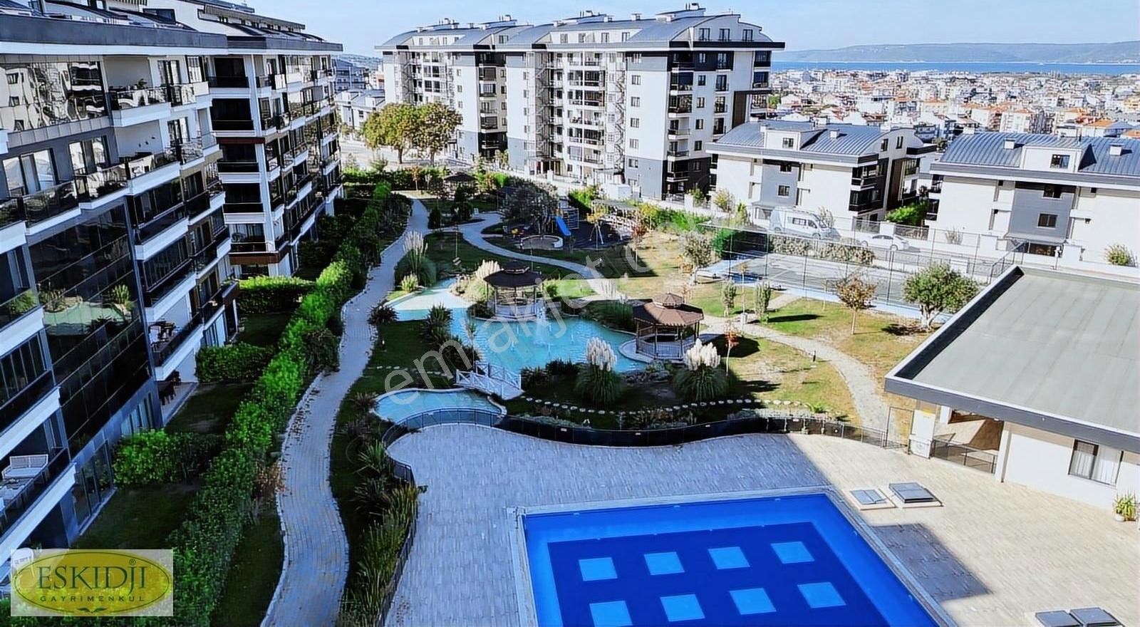 Çanakkale Merkez Kepez Bld. (Hamidiye) Satılık Daire Çanakkale Merkez Park O'lıve Sitesi Satılık Arakat 2+1 Daire.