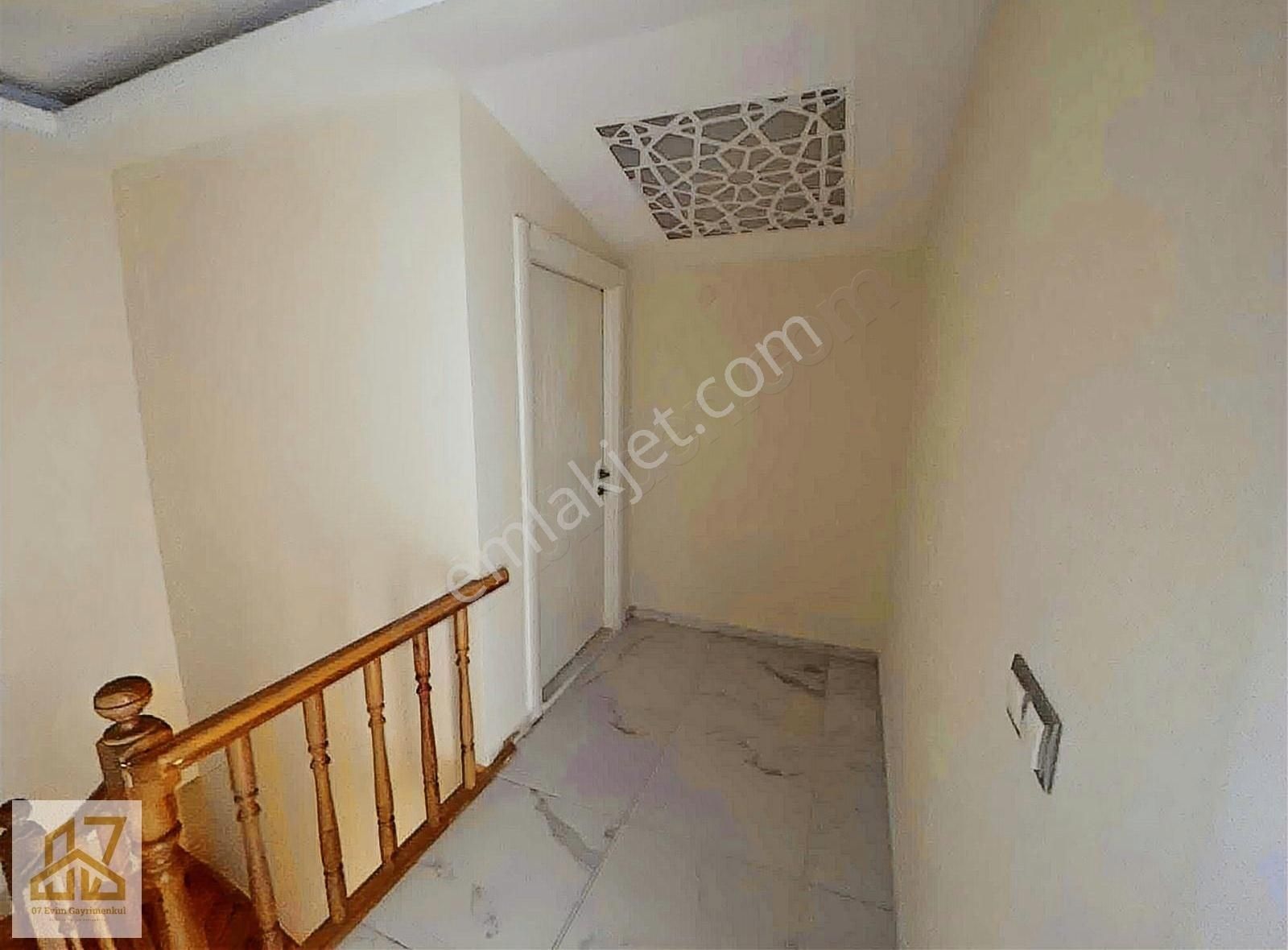 Kepez Atatürk Kiralık Daire Dokuma Kepez Spor Tesis Arkası 3+1 Dubleks Kiralık Daire