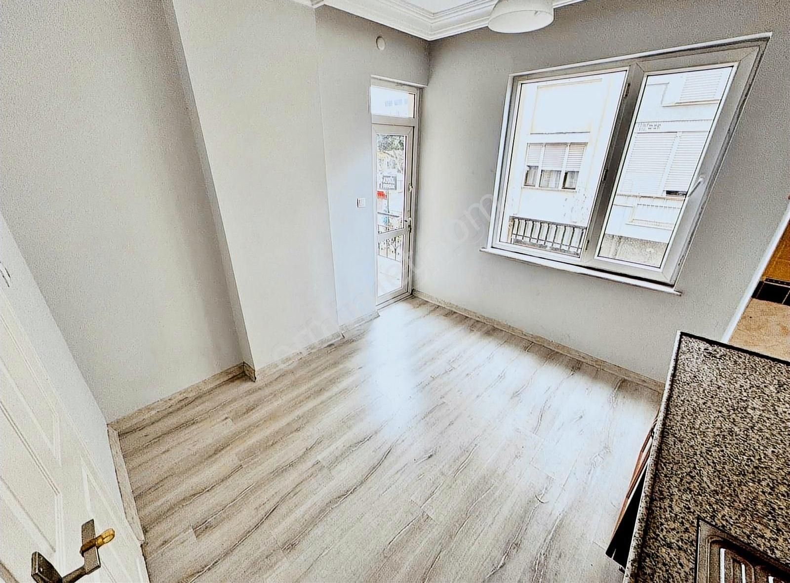 Konyaaltı Arapsuyu Kiralık Daire Atatürk Bulvarı Cadde Üzeri 3+1 Kiralık