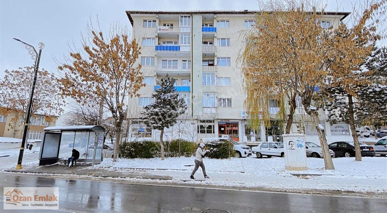 Sivas Merkez Yenidoğan Kiralık Daire Sivas Ozan Emlak'tan Yenidoğan'da Kiralık 2+1 Daire