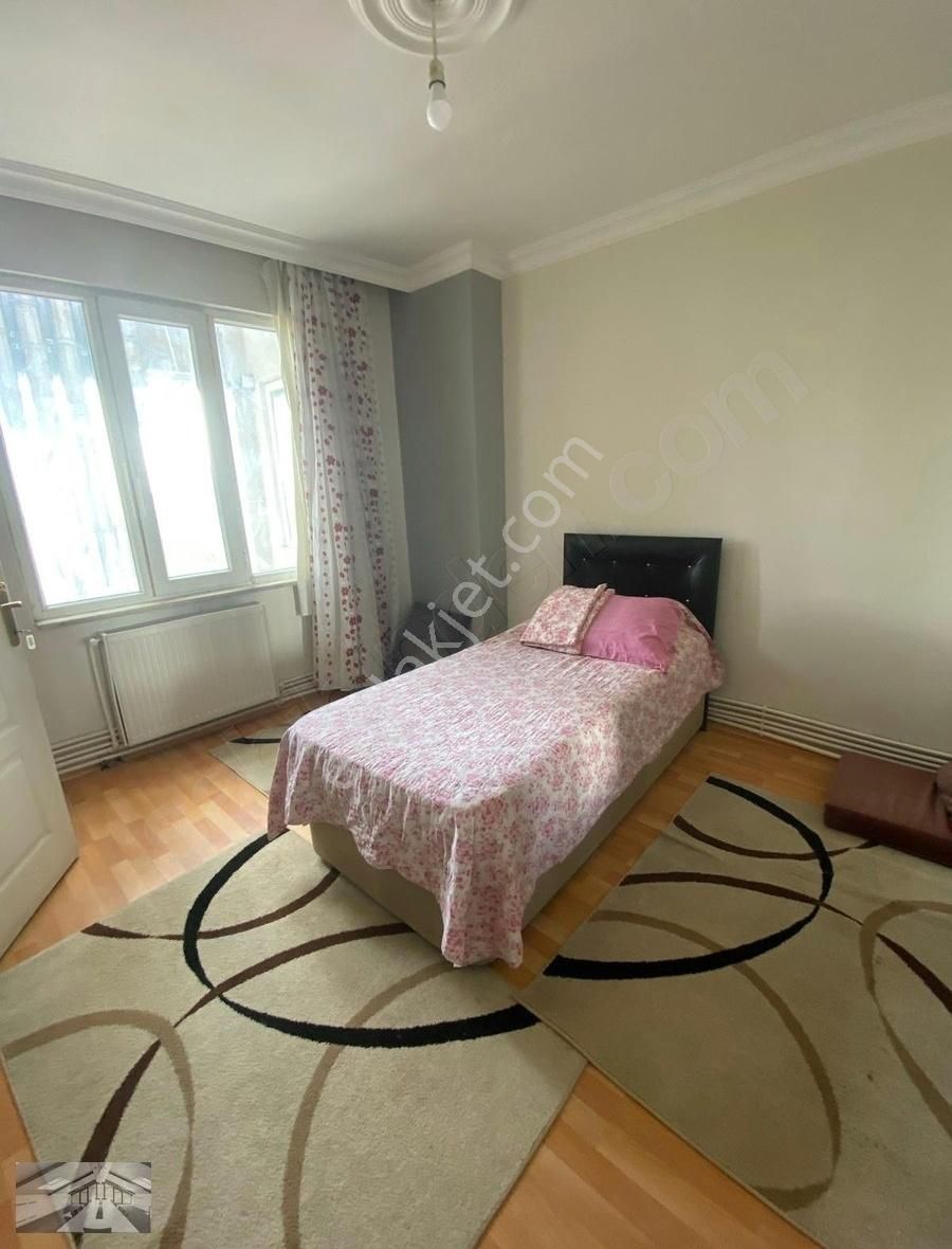 İpekyolu Cumhuriyet Kiralık Daire Ydn Emlaktan Lokman Hekime Yakın Kiralık Eşyalı 1+1 Daire