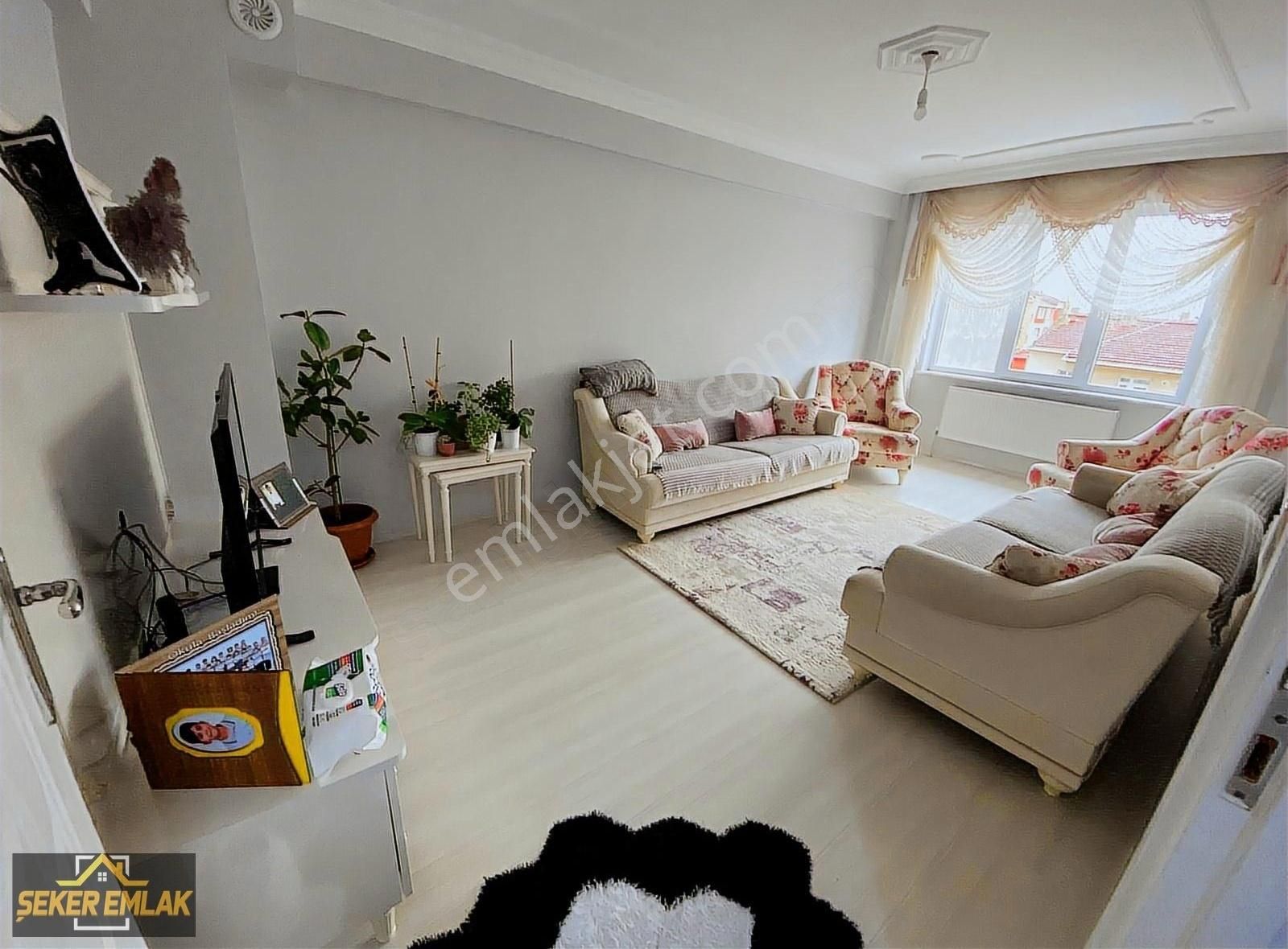 Odunpazarı Emek Satılık Daire Şekerden Emek Mah. Şemsettin Günaltay Cad. Yaknı 2+1 90 M² Daire