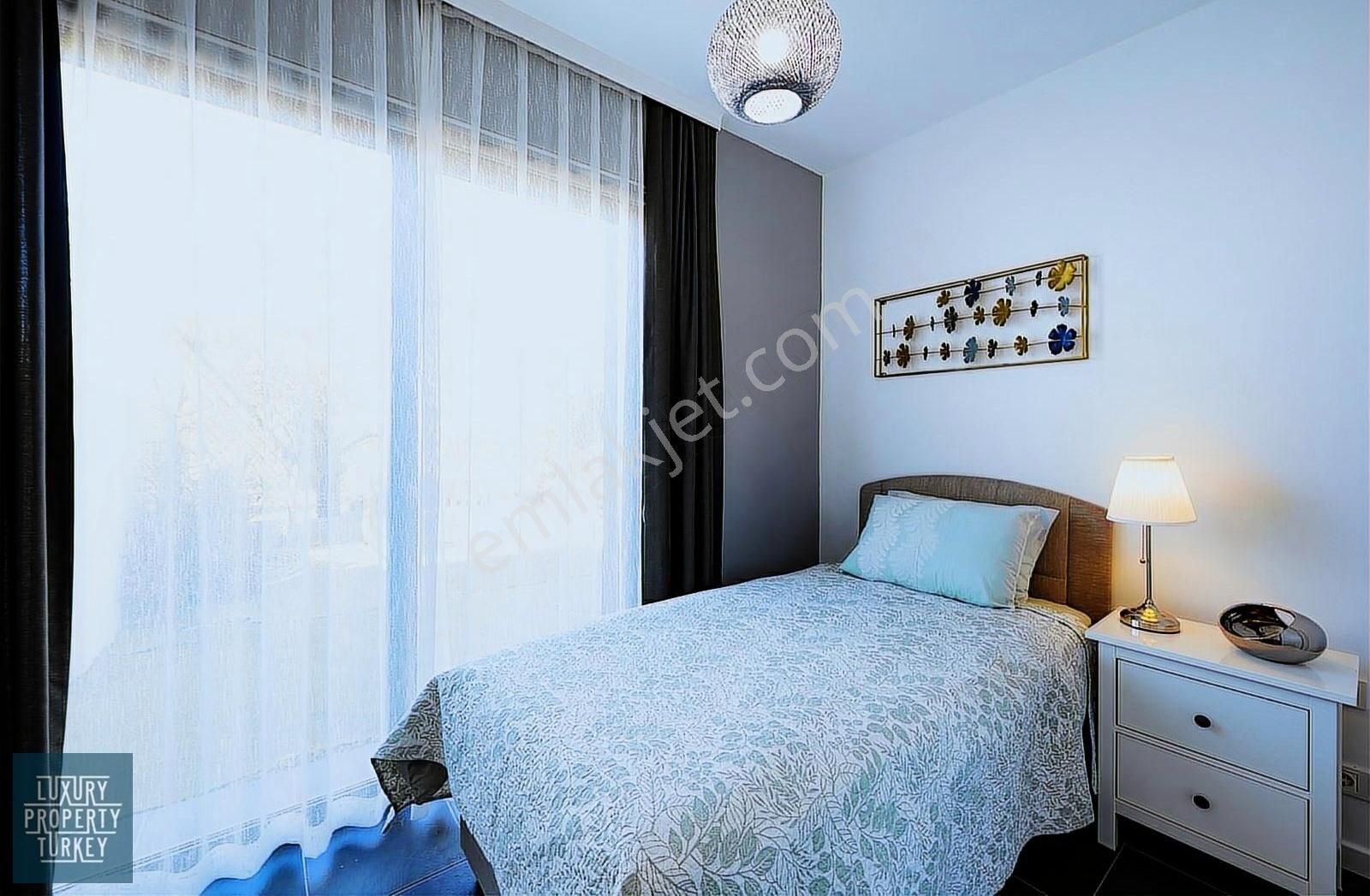 Yalıkavakta Site İçinde Havuzlu Ve Muhteşem Deniz Manzaralı 4+1 - Görsel 4