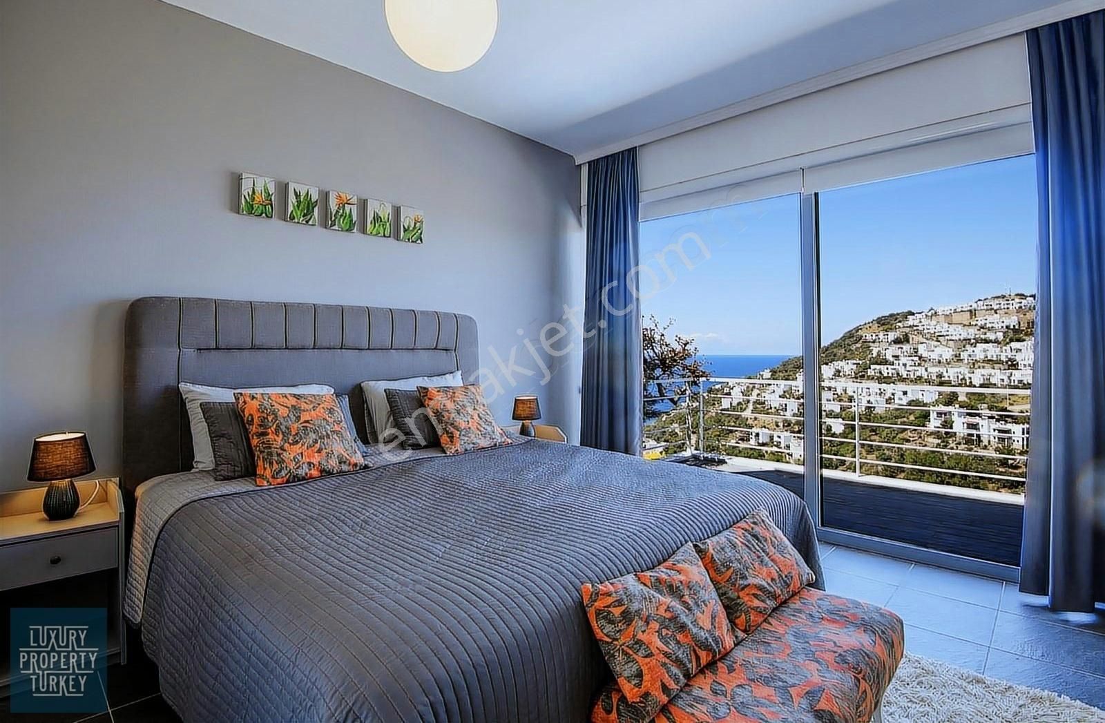 Yalıkavakta Site İçinde Havuzlu Ve Muhteşem Deniz Manzaralı 4+1 - Görsel 2