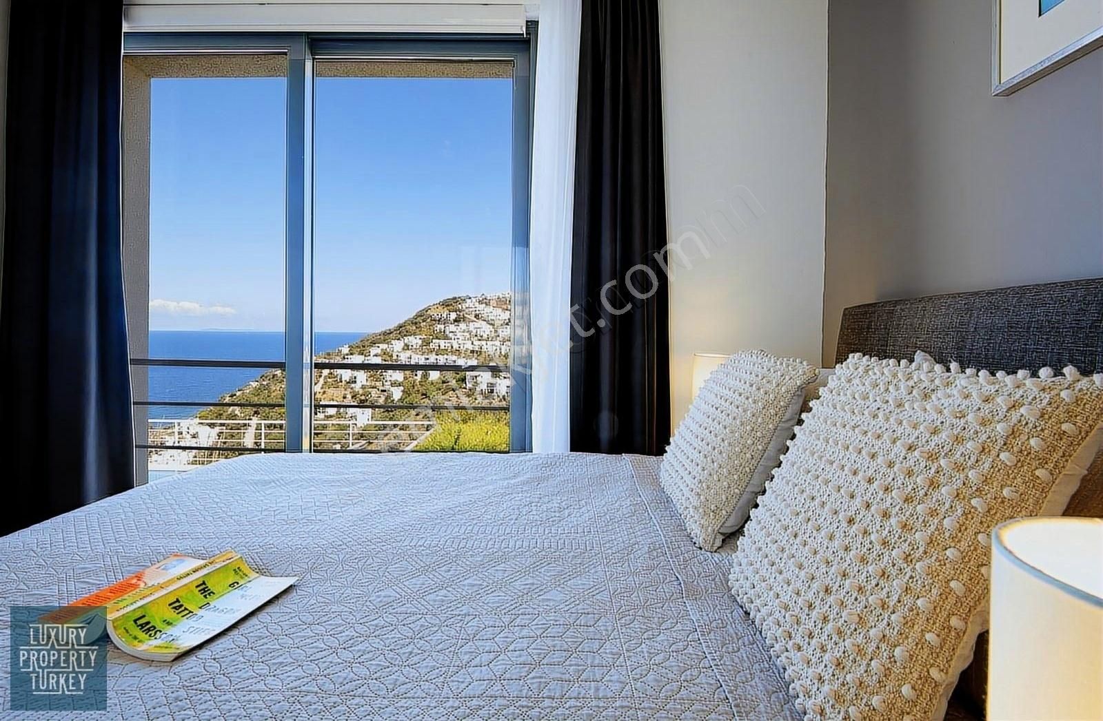 Yalıkavakta Site İçinde Havuzlu Ve Muhteşem Deniz Manzaralı 4+1 - Görsel 27