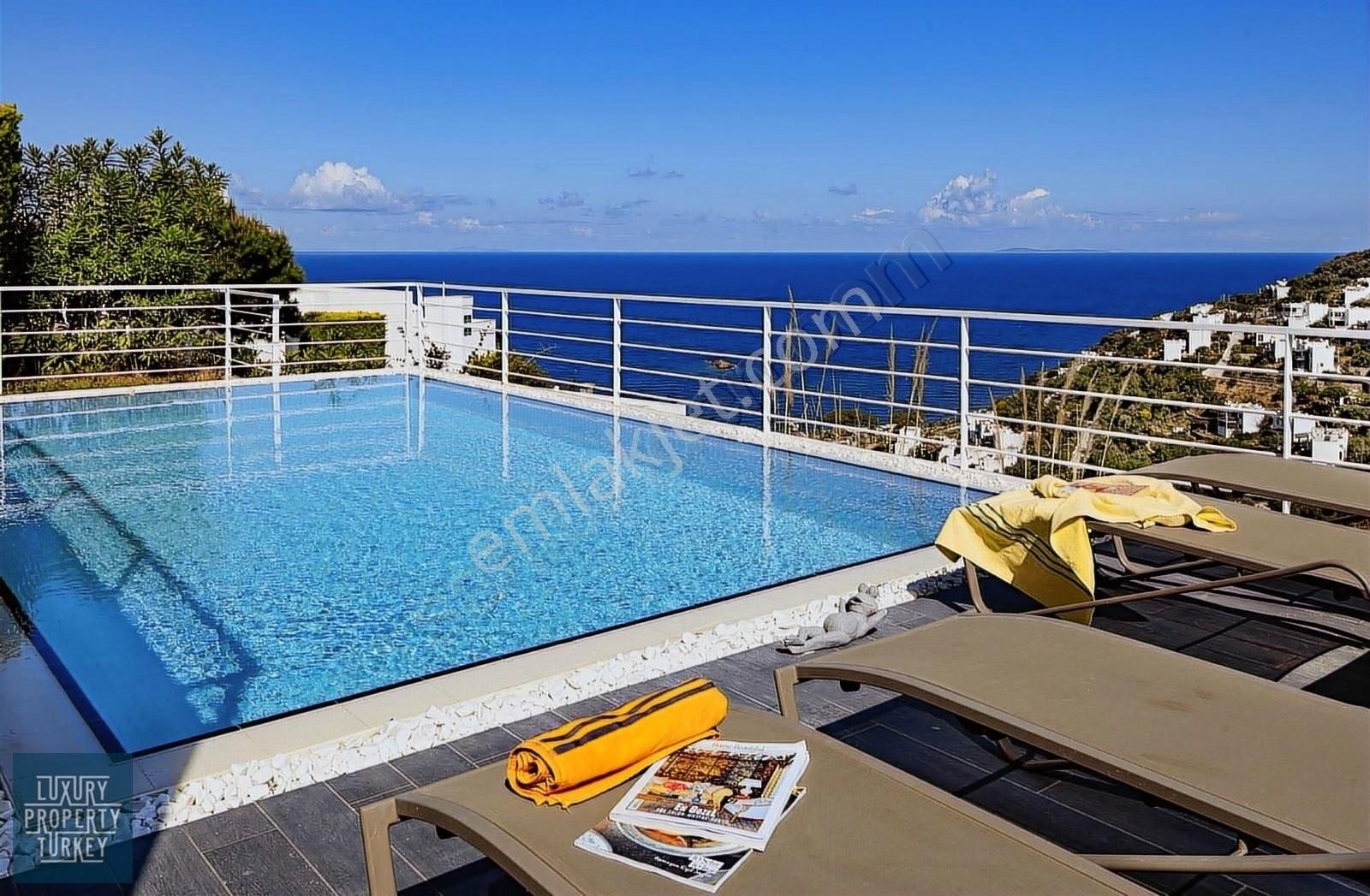 Yalıkavakta Site İçinde Havuzlu Ve Muhteşem Deniz Manzaralı 4+1 - Görsel 9