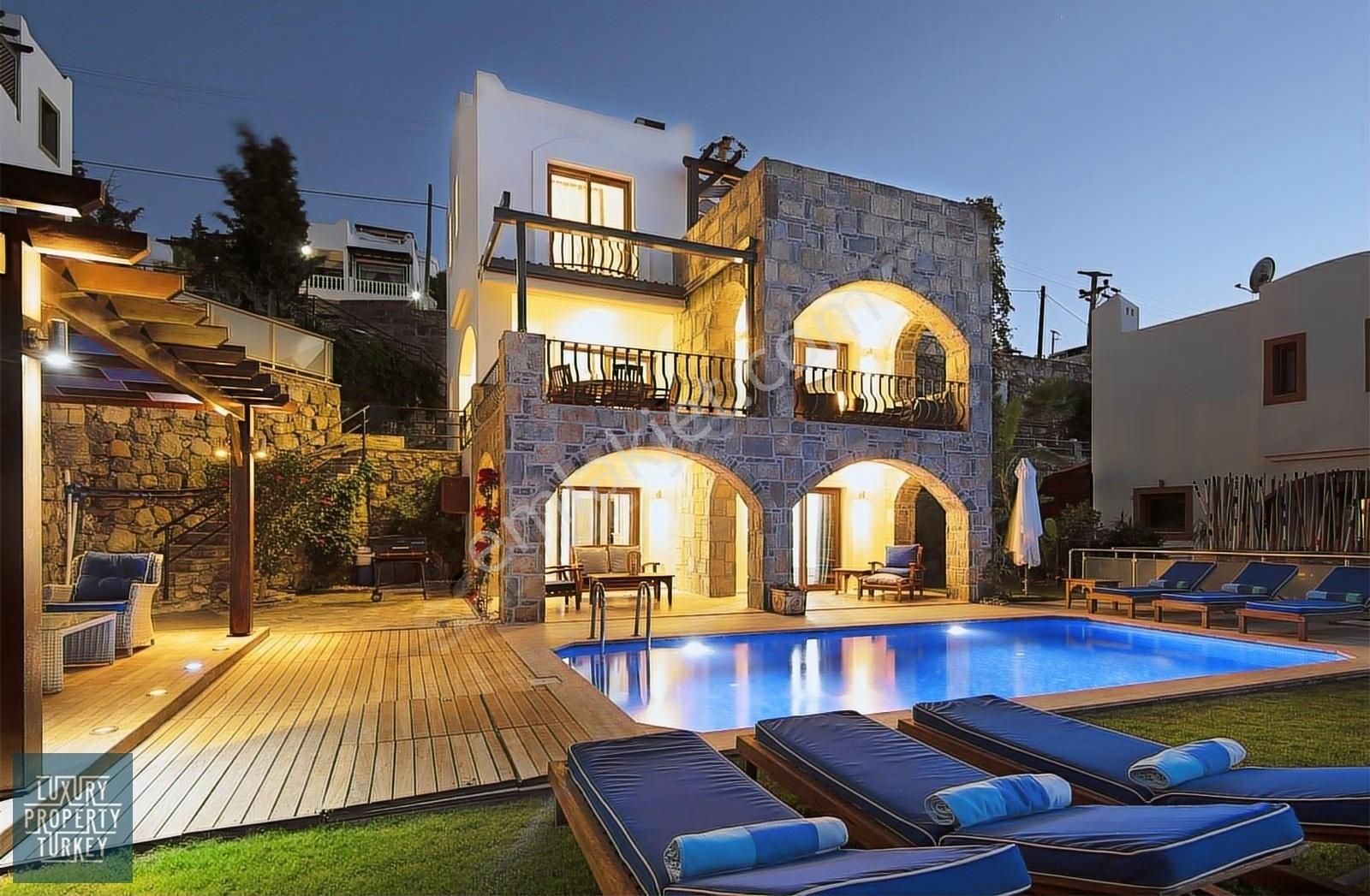 Yalıkavak'ta Muhteşem Deniz Manzaralı Ve Havuzlu 3+1 Tripleks - Görsel 2