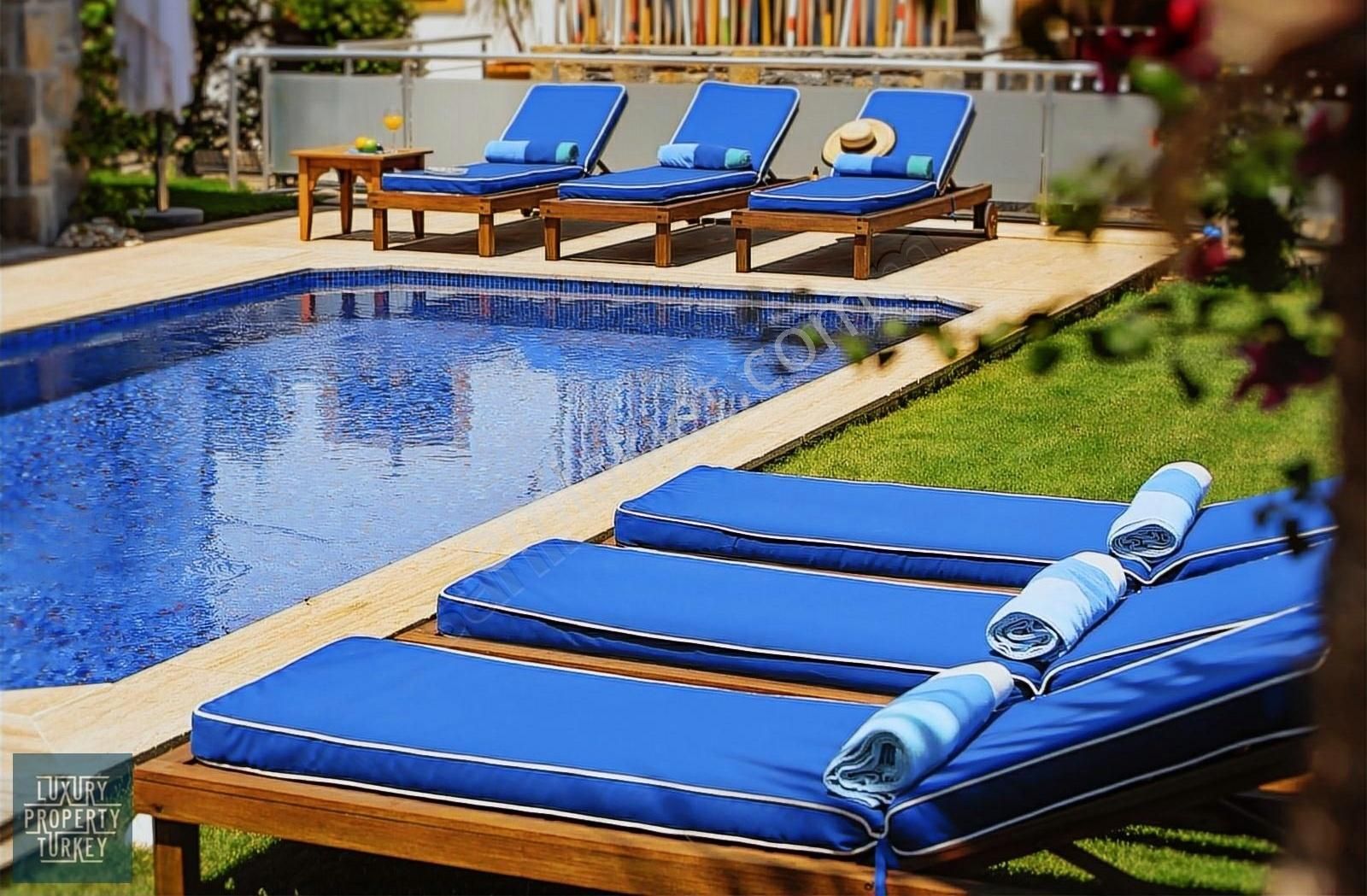 Yalıkavak'ta Muhteşem Deniz Manzaralı Ve Havuzlu 3+1 Tripleks - Görsel 15