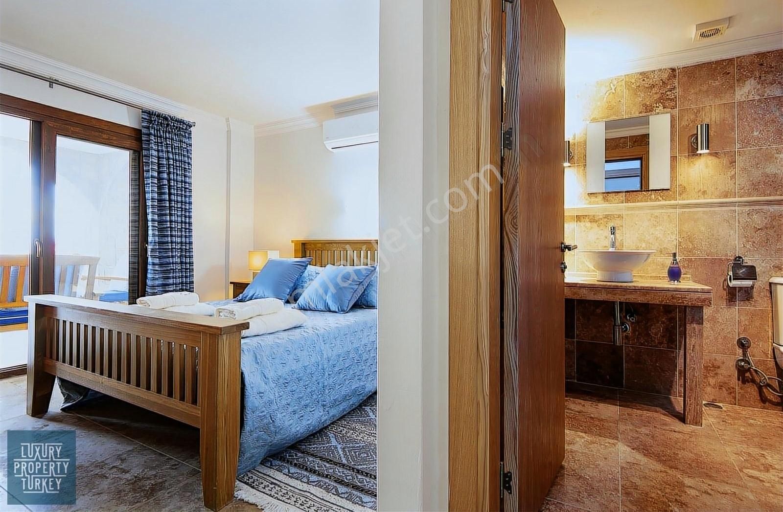 Yalıkavak'ta Muhteşem Deniz Manzaralı Ve Havuzlu 3+1 Tripleks - Görsel 6
