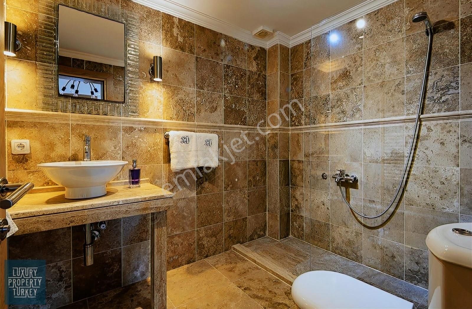 Yalıkavak'ta Muhteşem Deniz Manzaralı Ve Havuzlu 3+1 Tripleks - Görsel 9