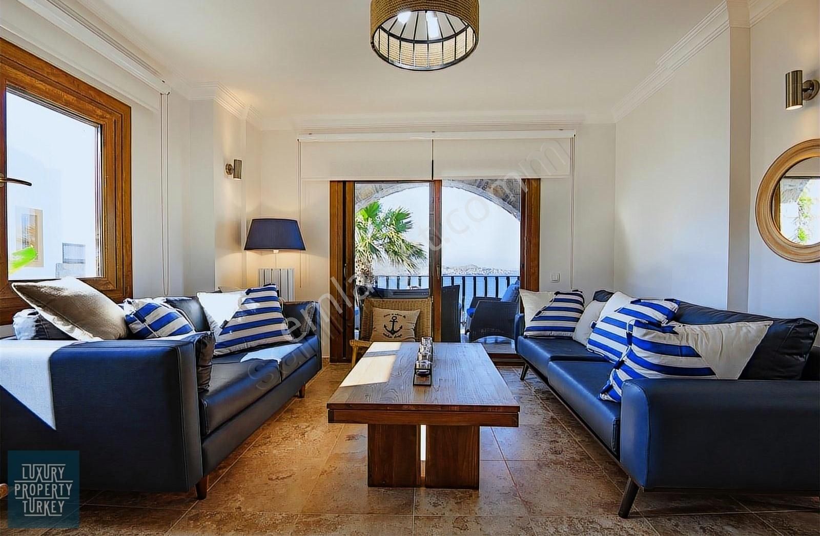 Yalıkavak'ta Muhteşem Deniz Manzaralı Ve Havuzlu 3+1 Tripleks - Görsel 12