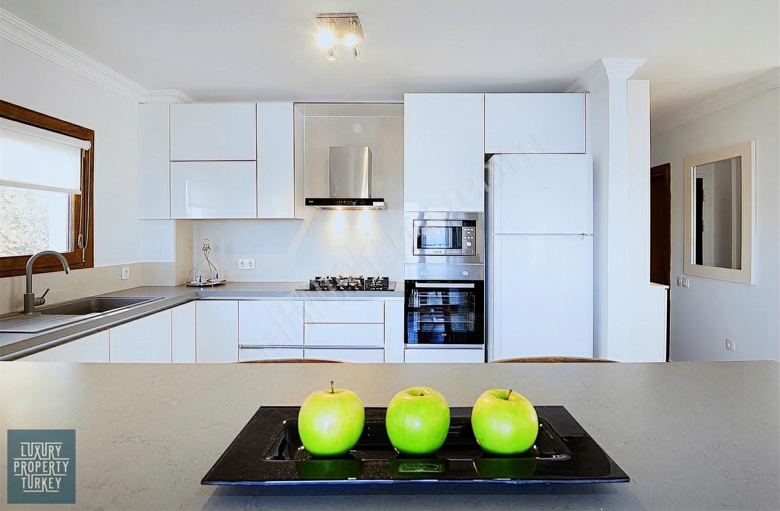 Yalıkavak'ta Muhteşem Deniz Manzaralı Ve Havuzlu 3+1 Tripleks - Görsel 27