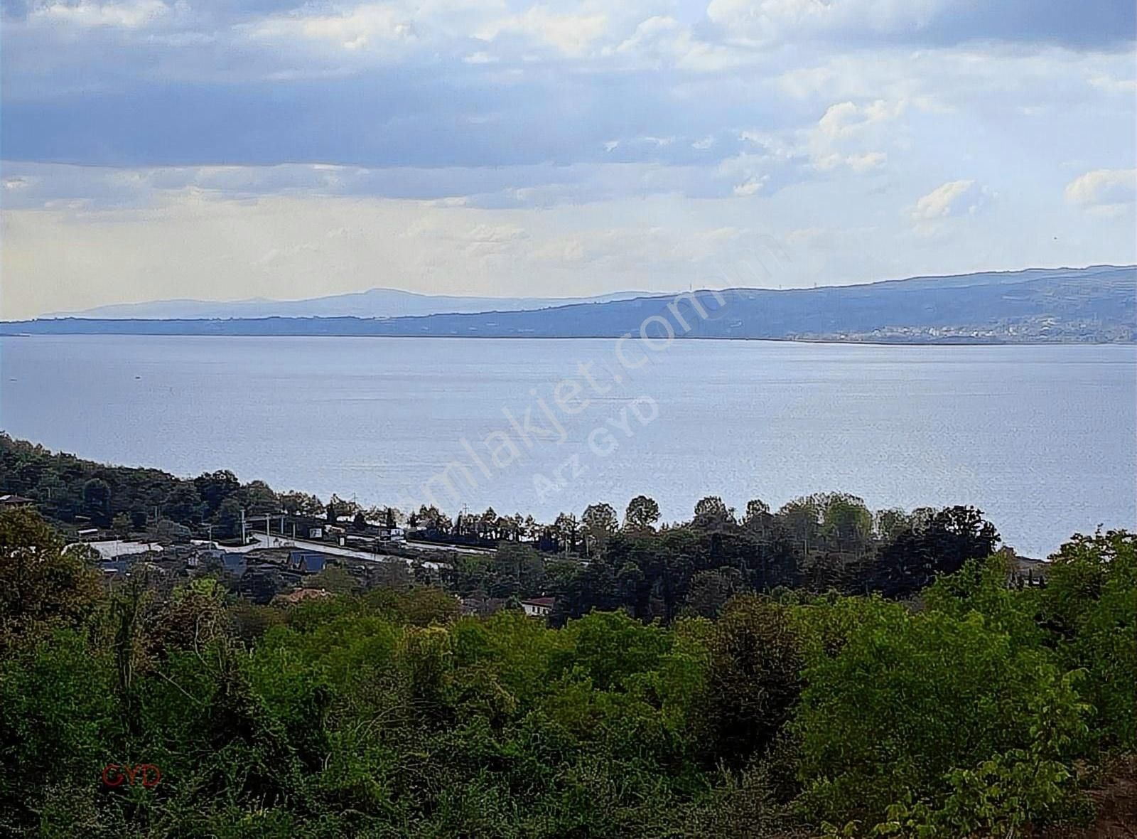 Sapanca Uzunkum Satılık Ticari İmarlı Arz-gyd Sapanca Uzunkumda Panoramik Göl Manzaralı Arsa