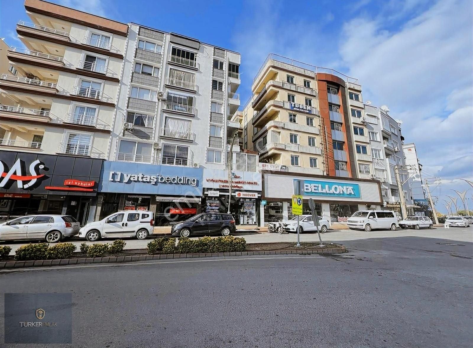 Aliağa Kültür Satılık Dükkan & Mağaza Türker Emlak-istiklal Cad. Üzerinde 238m² Batarkatlı Dükkan